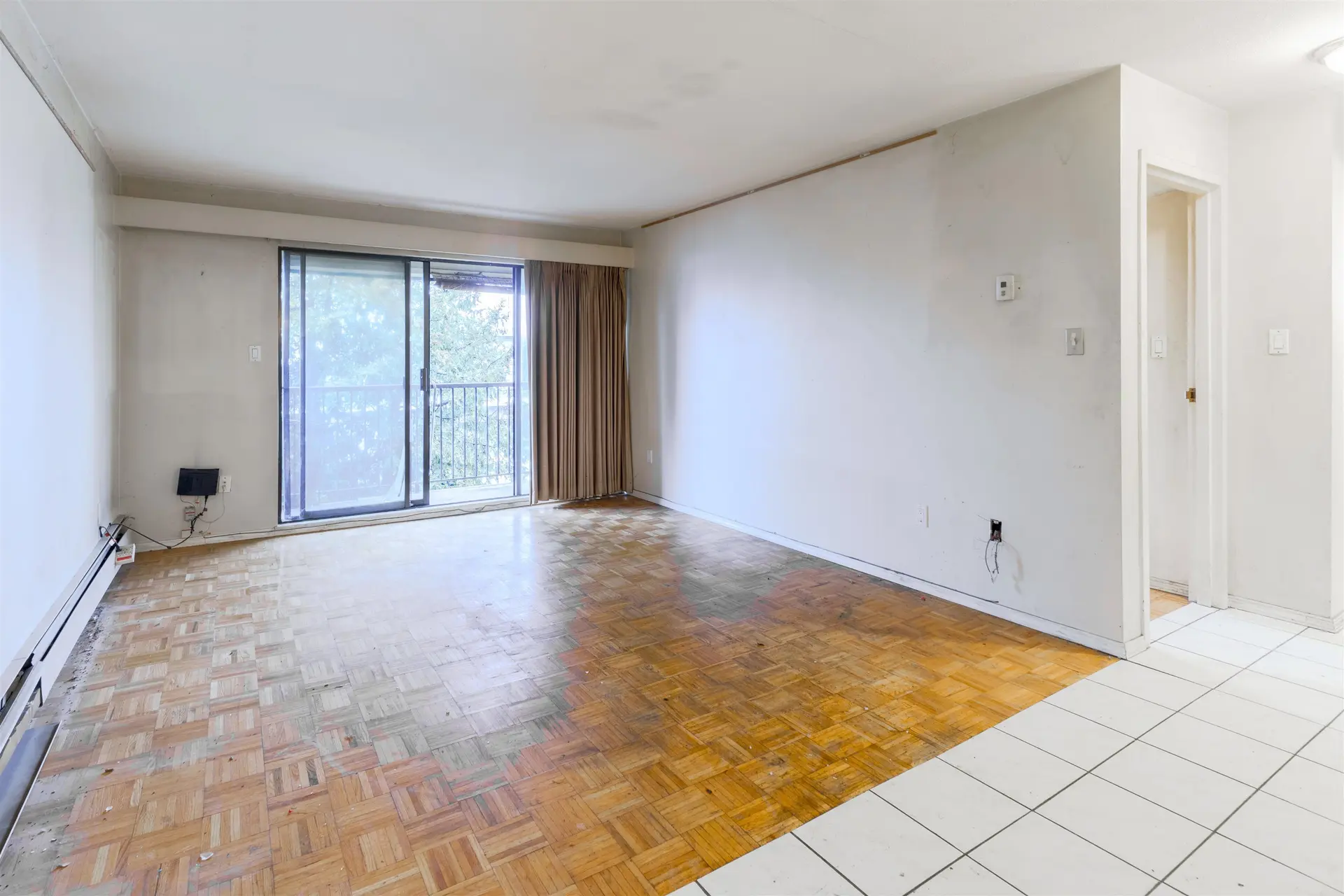 #305 466 E Eighth Avenue - Image 9