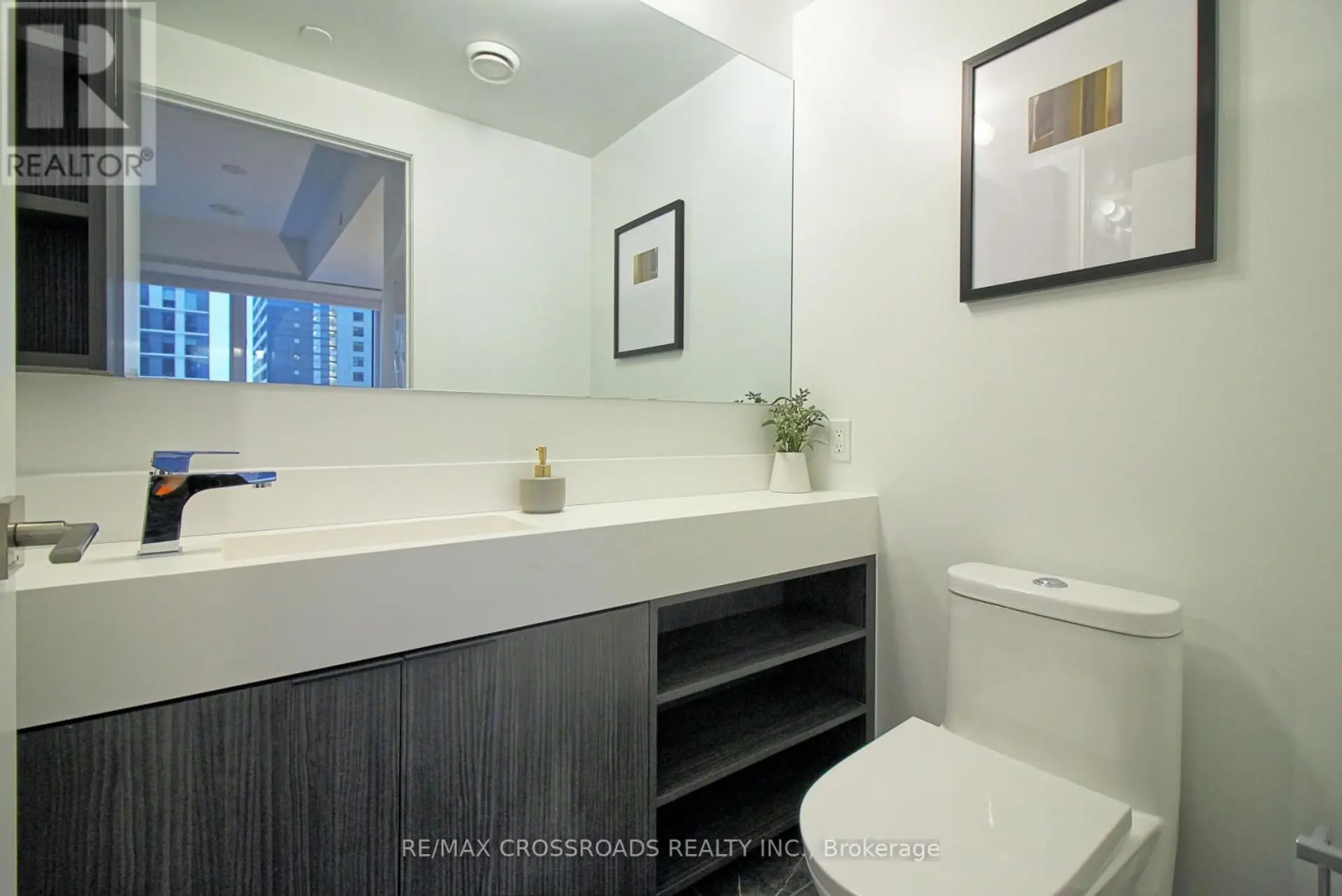 #2302 82 DALHOUSIE STREET - Image 8