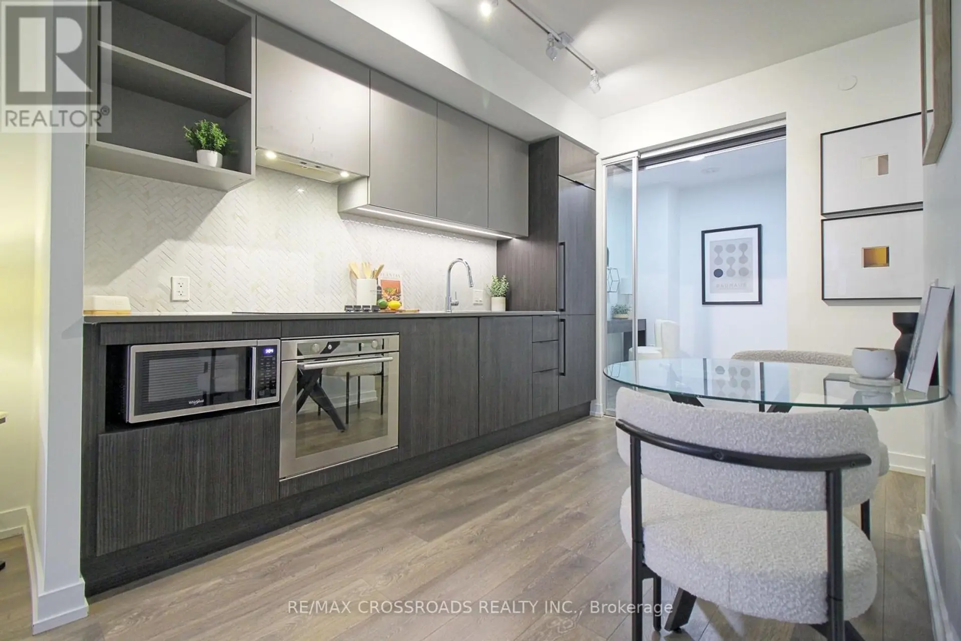 #2302 82 DALHOUSIE STREET - Image 10