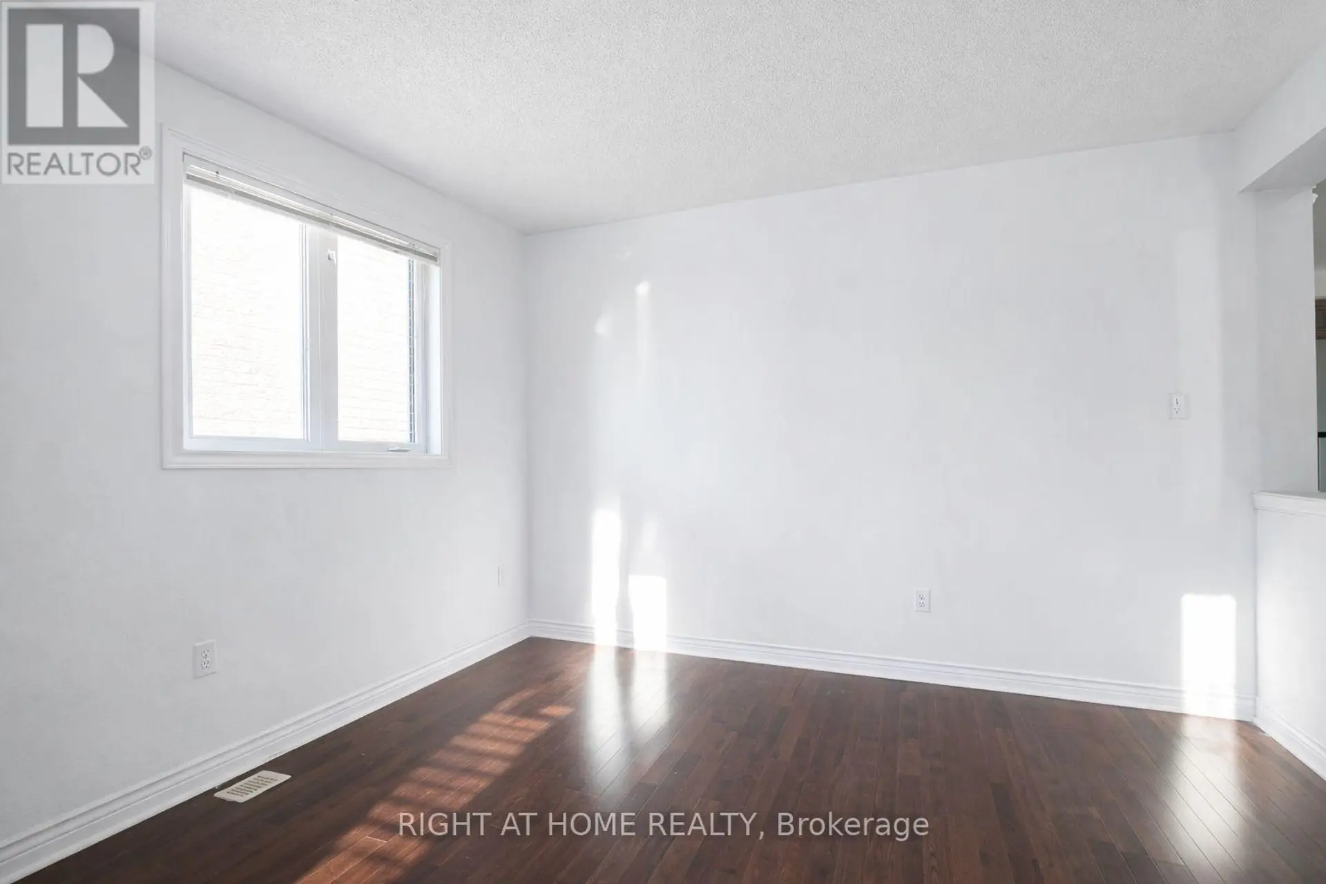 169 DOOLEY CRESCENT - Image 10