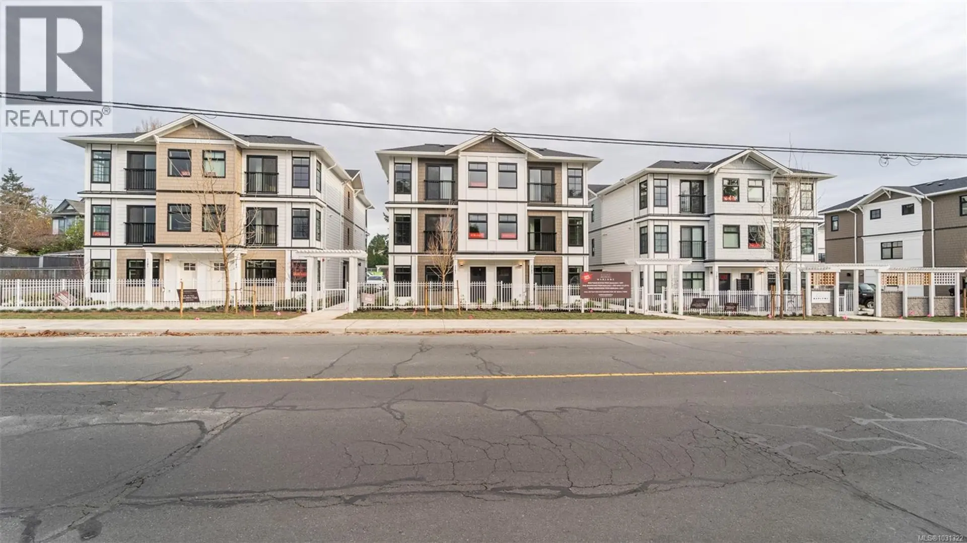 #2201 4201 Tyndall Ave - Image 2