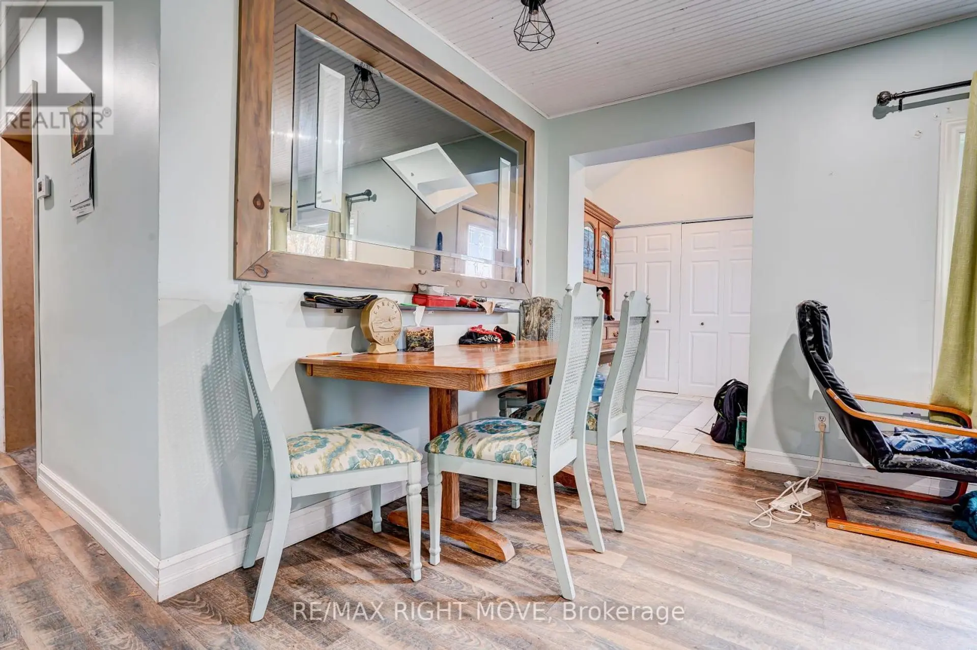 439 SUNDIAL DRIVE - Image 3