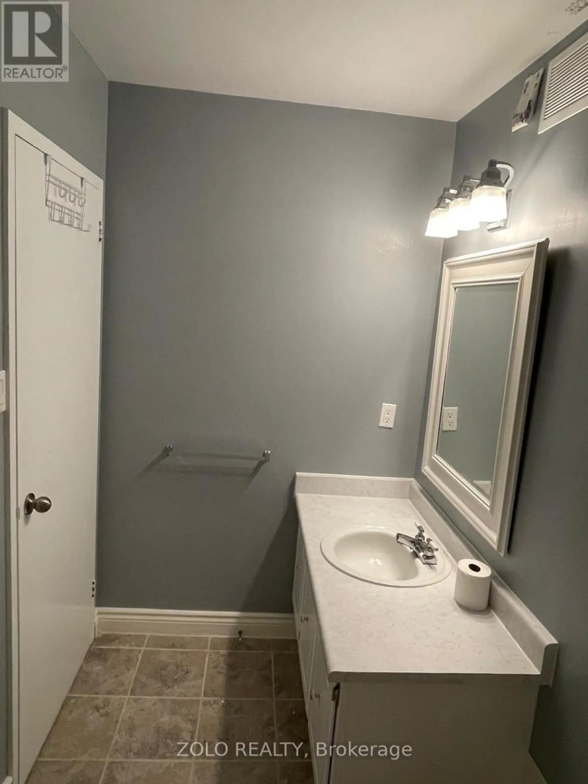 #74 130 LING ROAD - Image 5