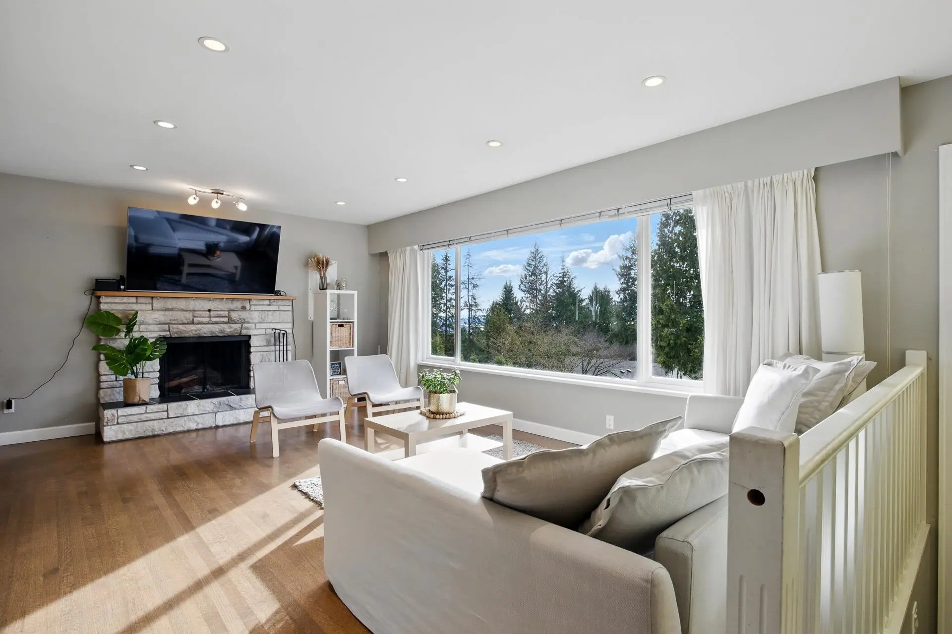 Property at 4938 Redonda Drive, North Vancouver, BC