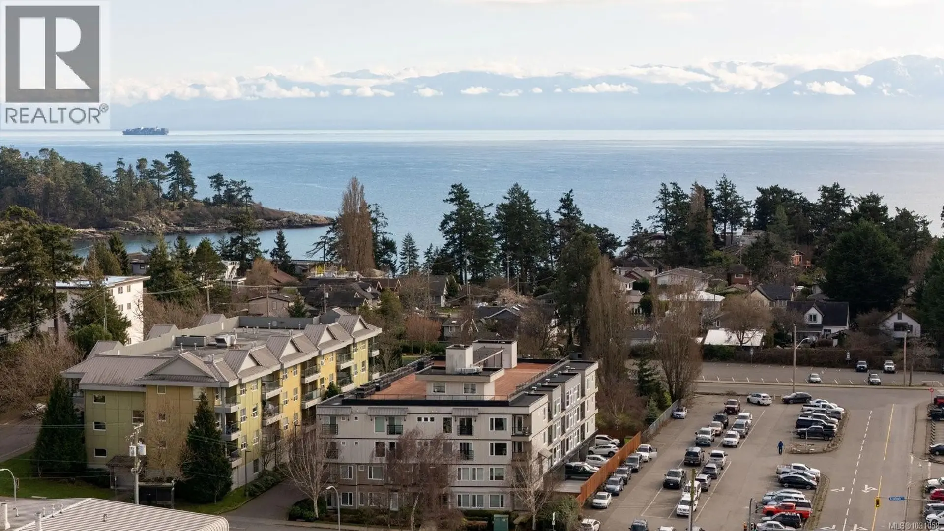Property at #204 1405 Esquimalt Rd, Esquimalt, BC