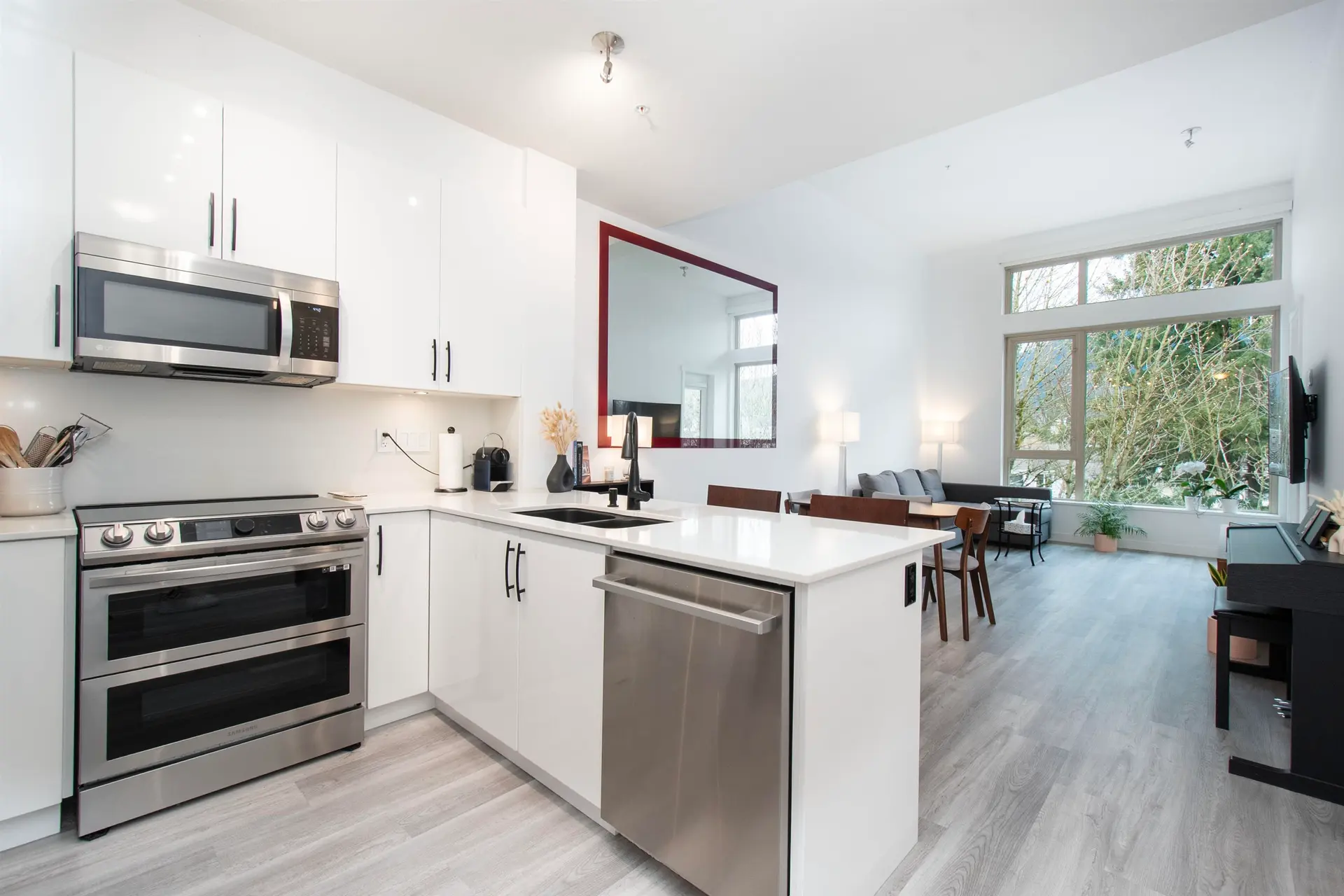 Property at #515 119 W 22nd Street, North Vancouver, BC