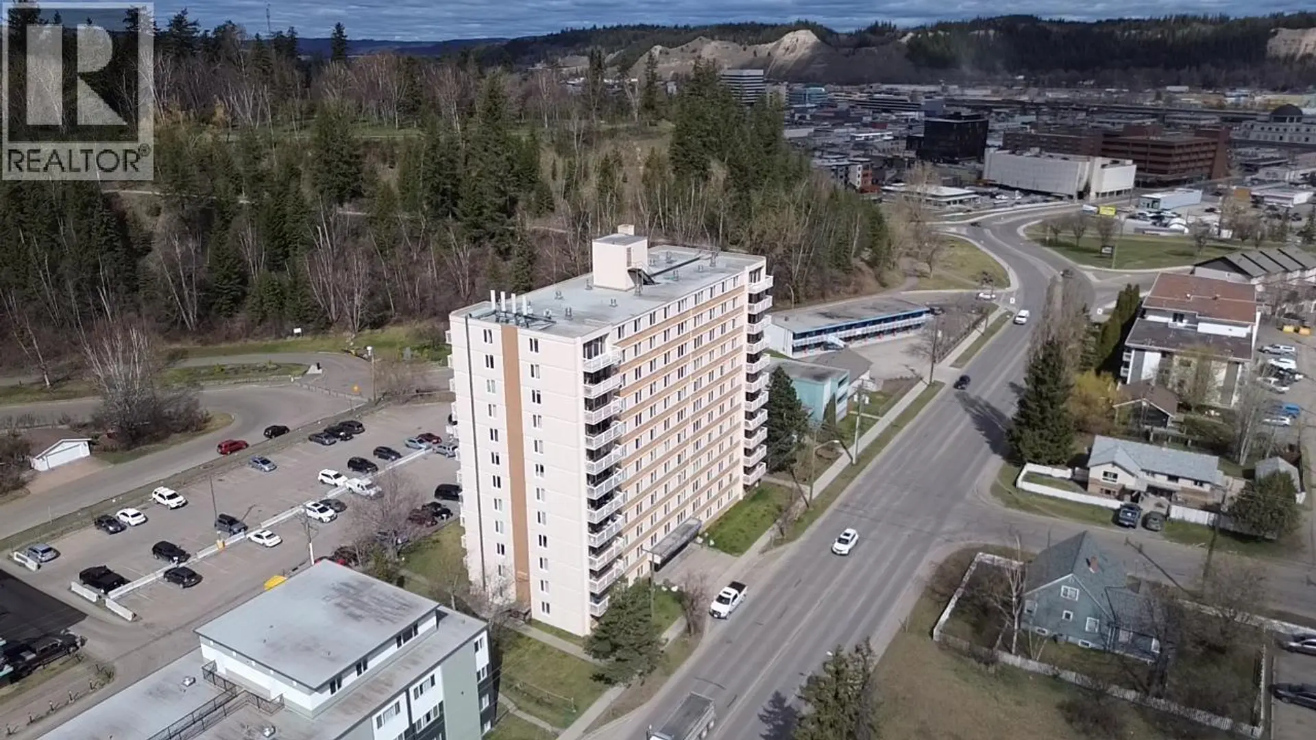 #1003 1501 QUEENSWAY STREET - Image 2