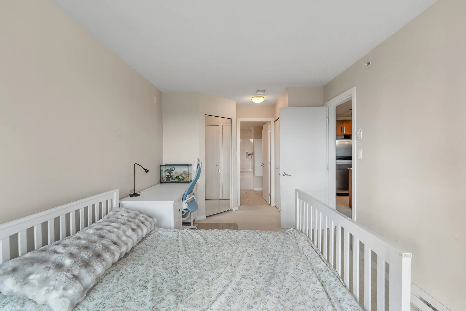 #909 9888 Cameron Street - Image 12