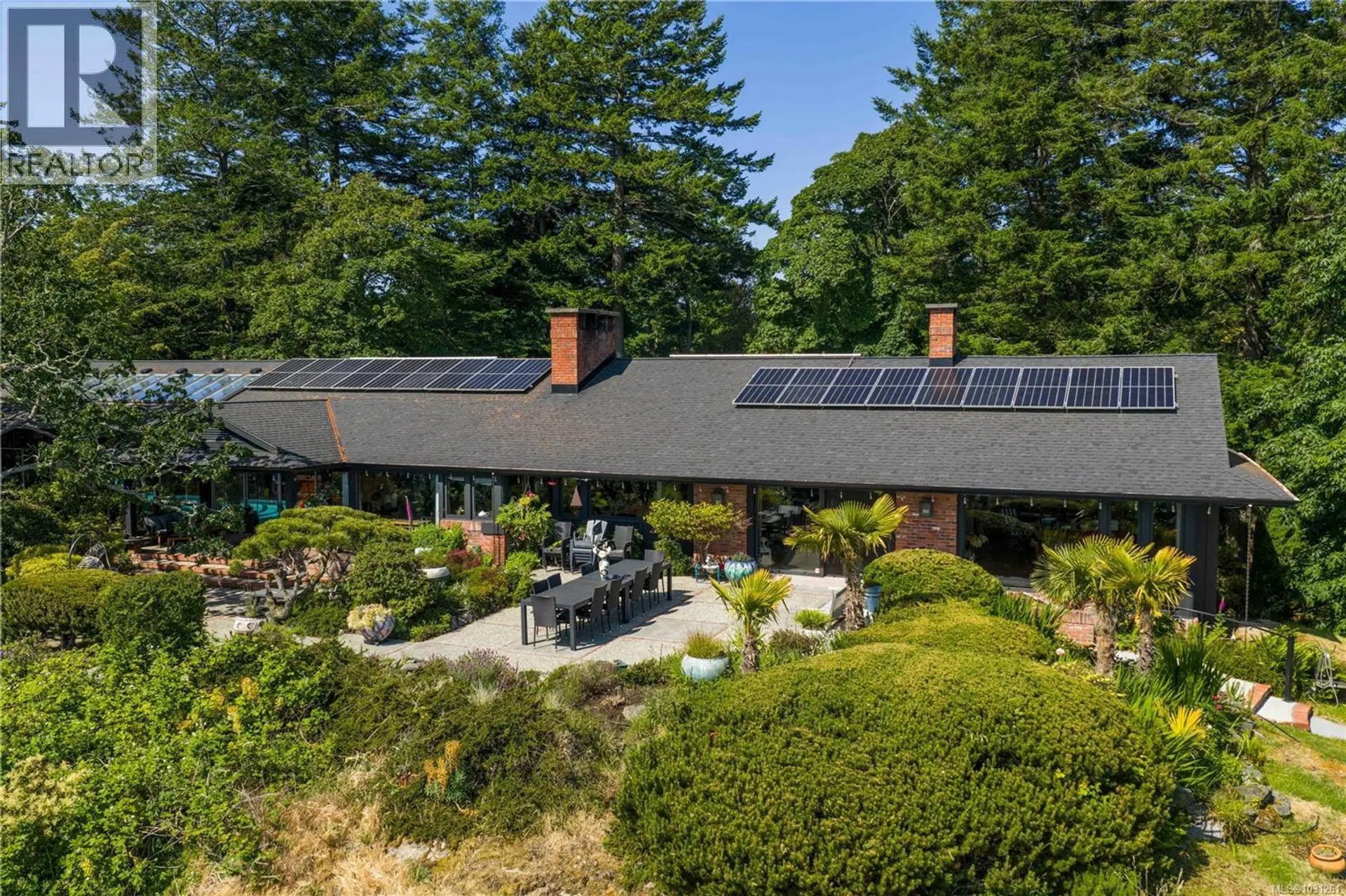 Property at 1996 Ferndale Rd, Saanich, BC