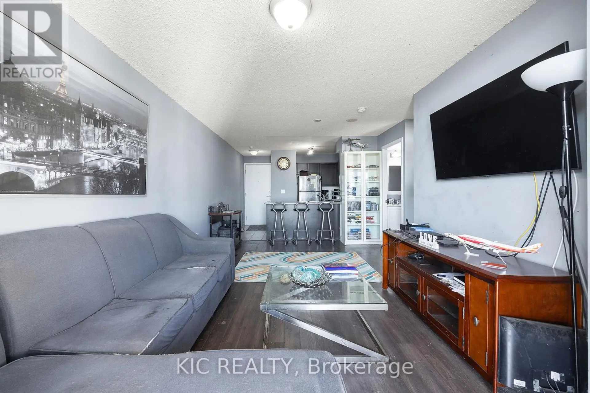 #901 812 LANSDOWNE AVENUE - Image 6
