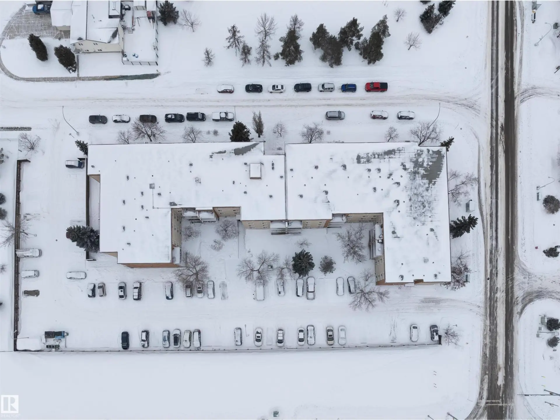 #401 3611 145 AV NW - Image 4