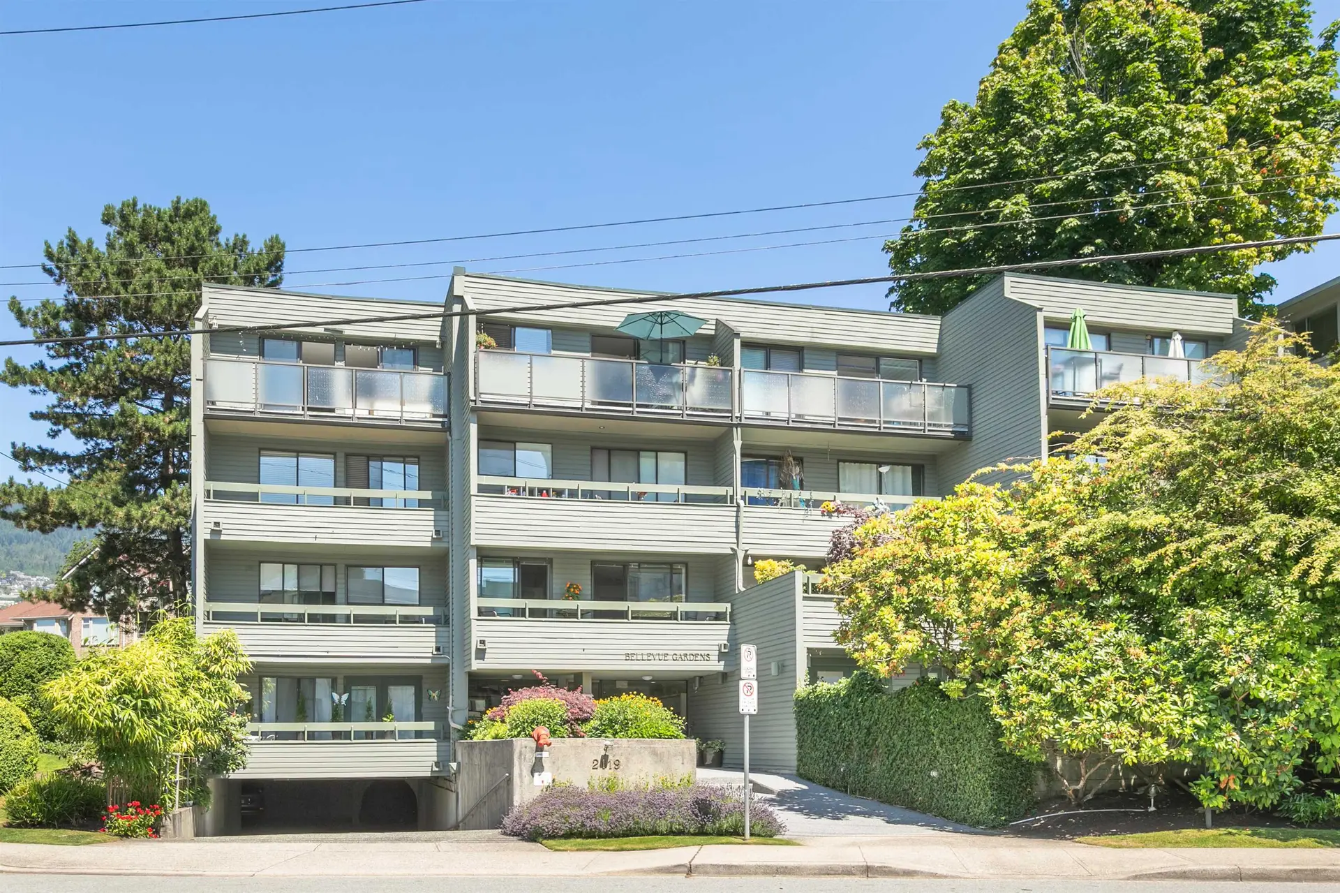 Property at #208 2119 Bellevue Avenue, West Vancouver, BC