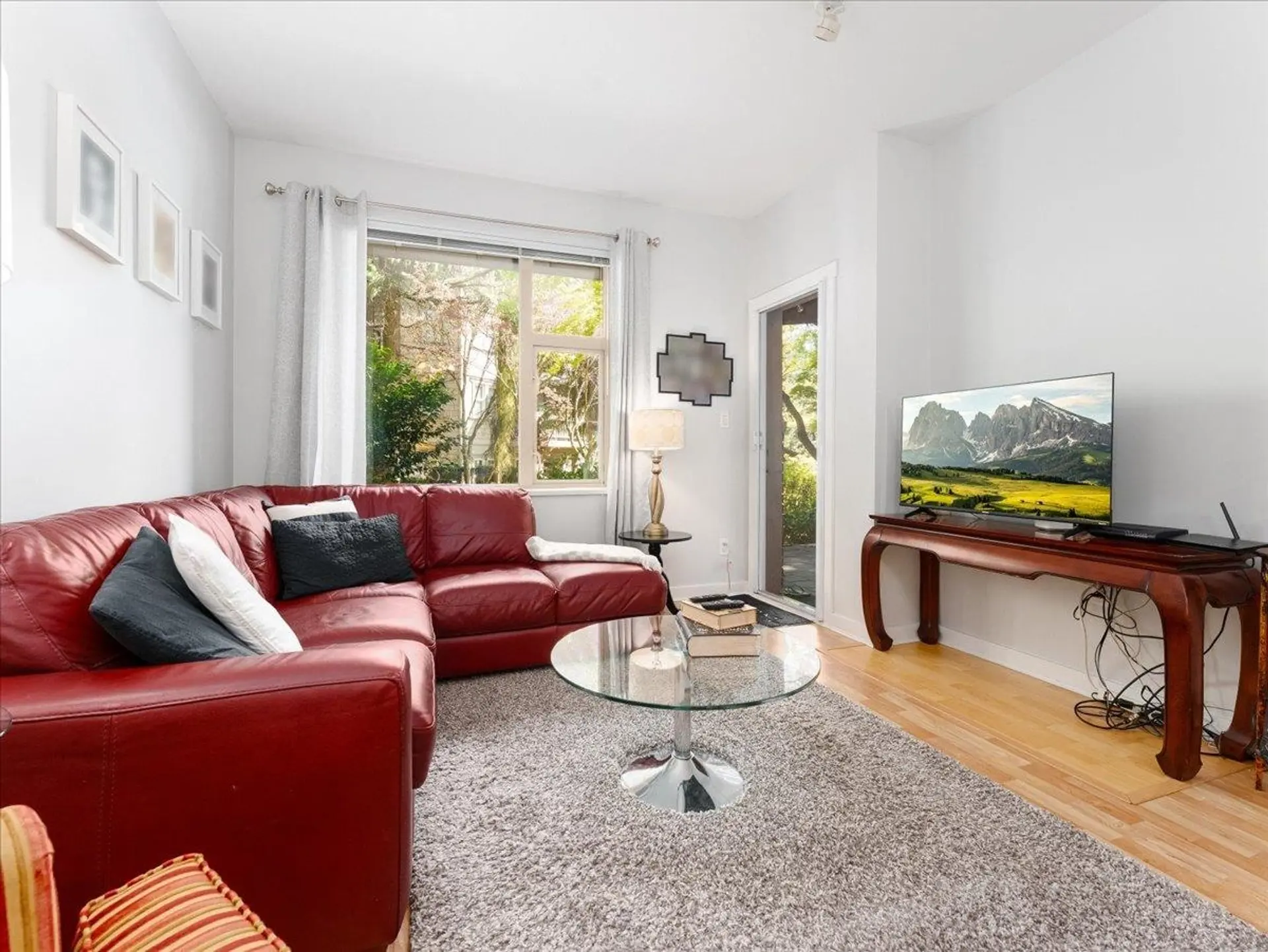 #107 675 Park Crescent - Image 5