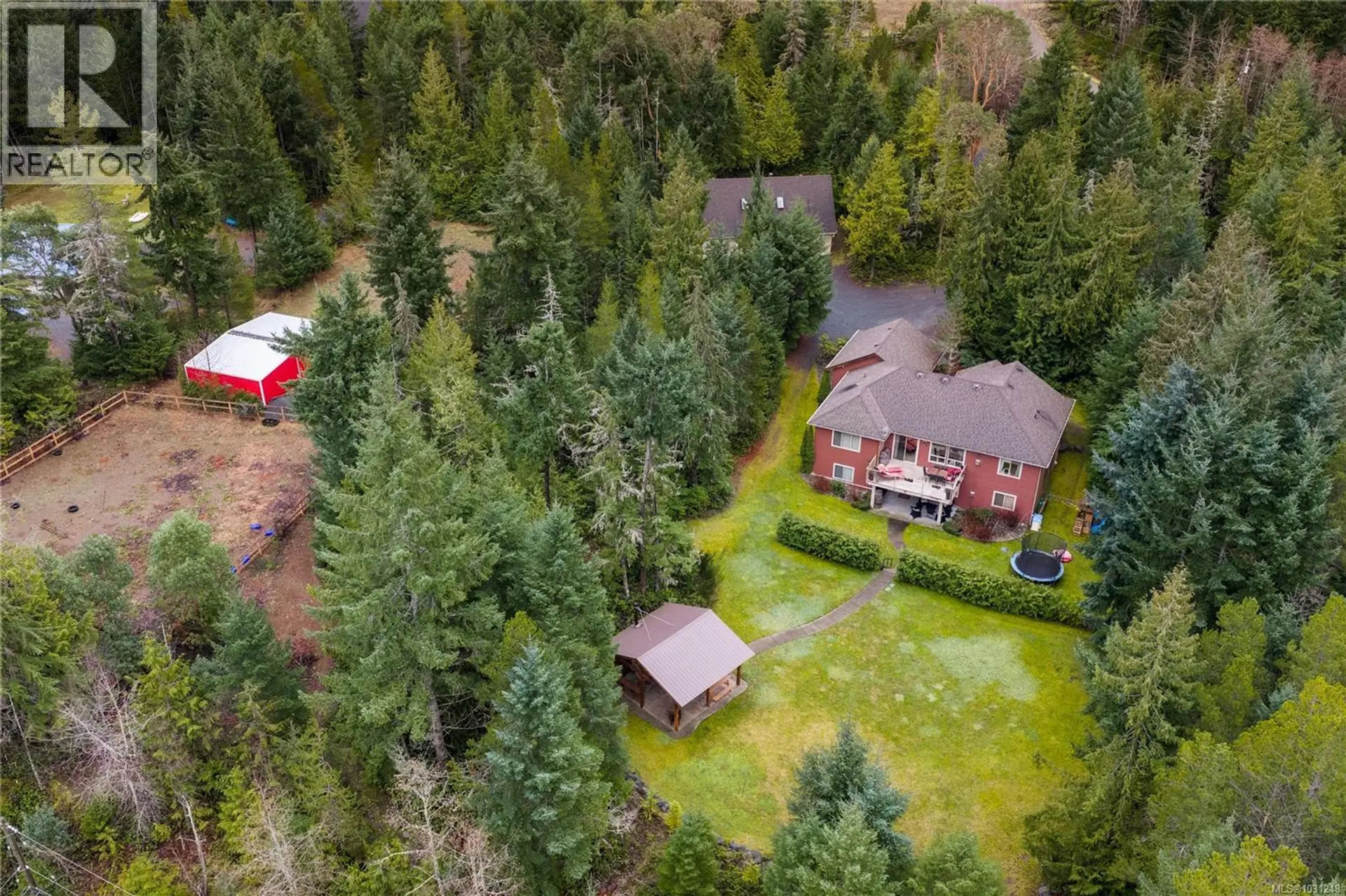 Property at 1755 Galvin Pl, Qualicum Beach, BC