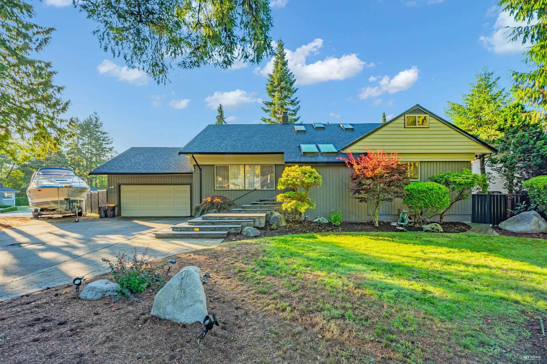 Property at 310 Macbeth Crescent, West Vancouver, BC