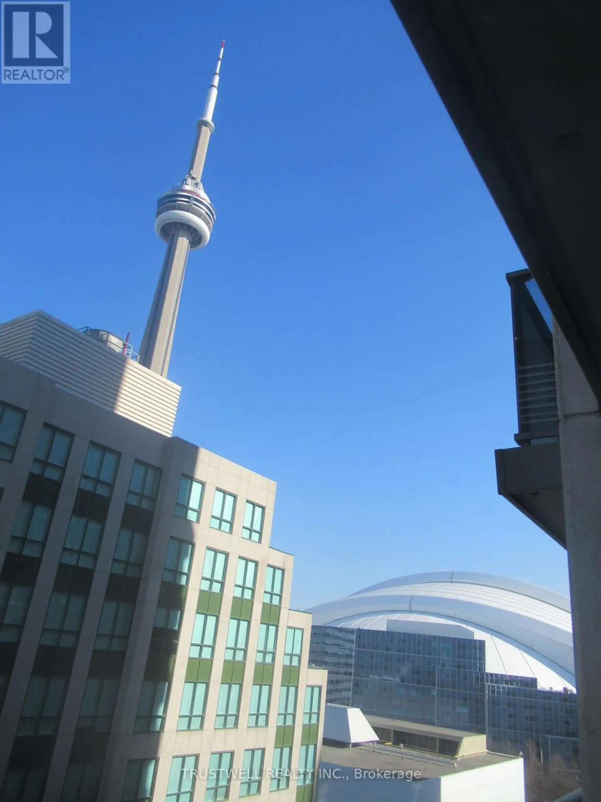#1409 20 BLUE JAYS WAY - Image 4