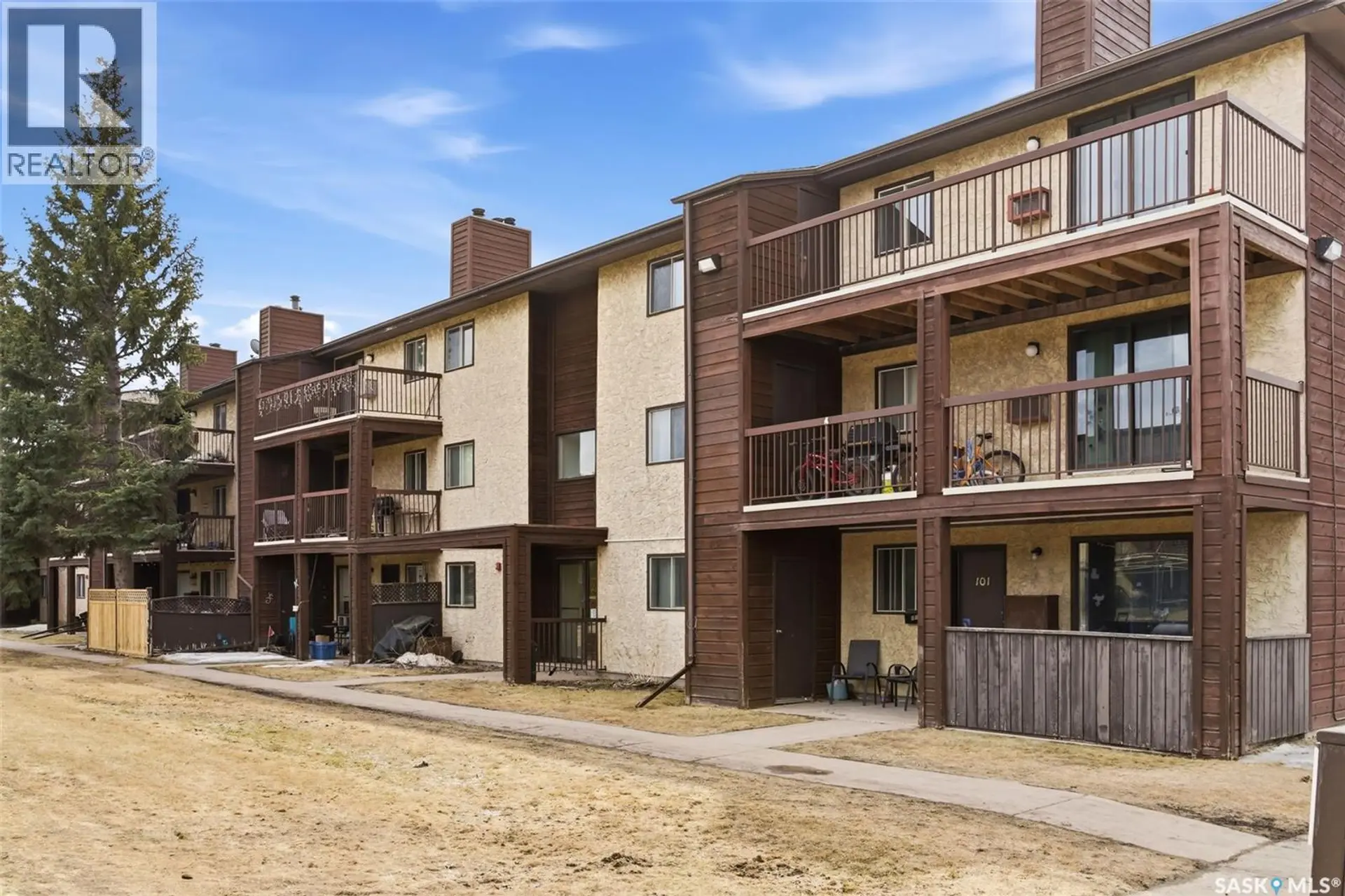 Property at #304 35 Alport CRESCENT, Regina, SK