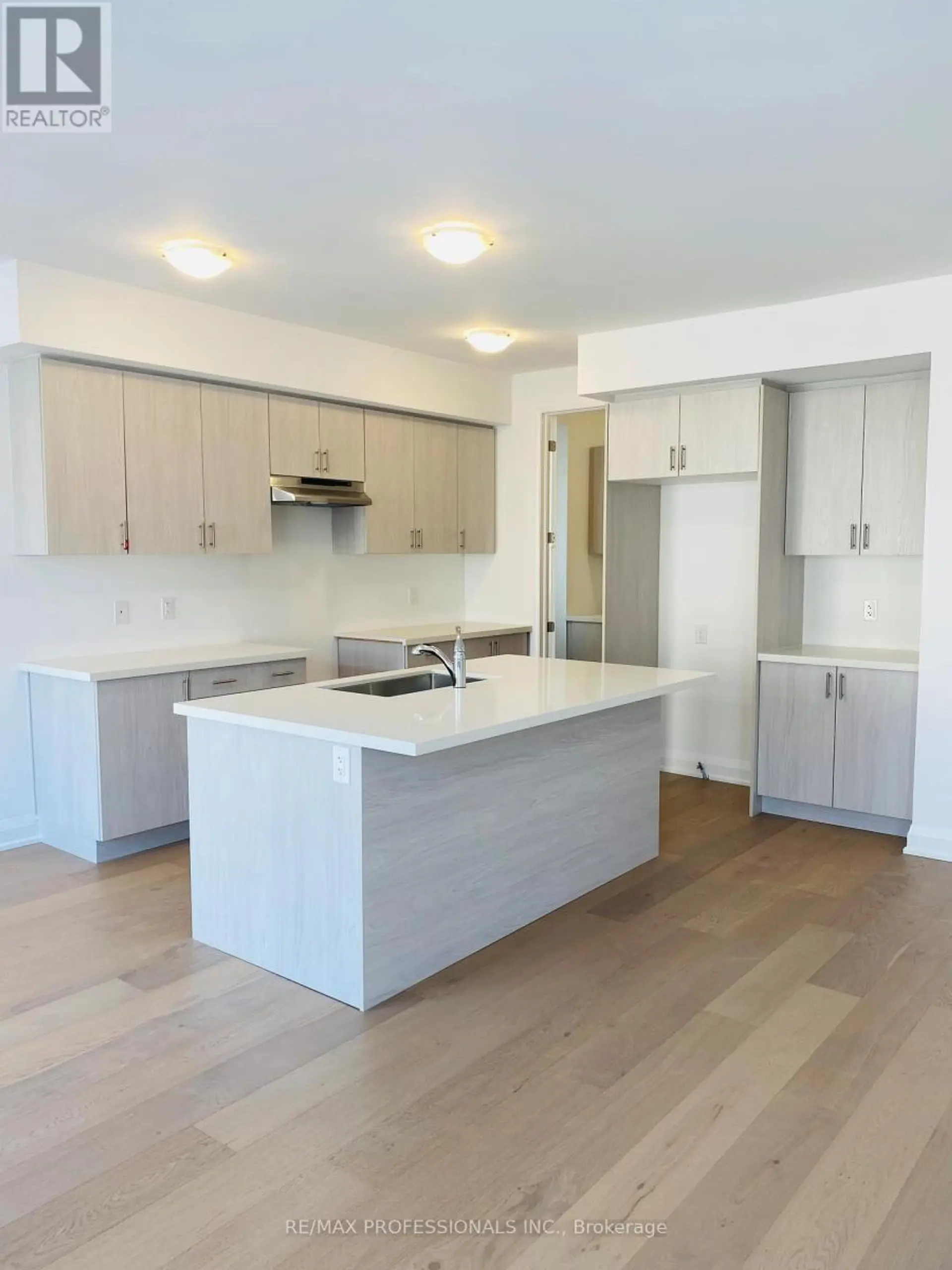 14 BARNYARD TRAIL - Image 3