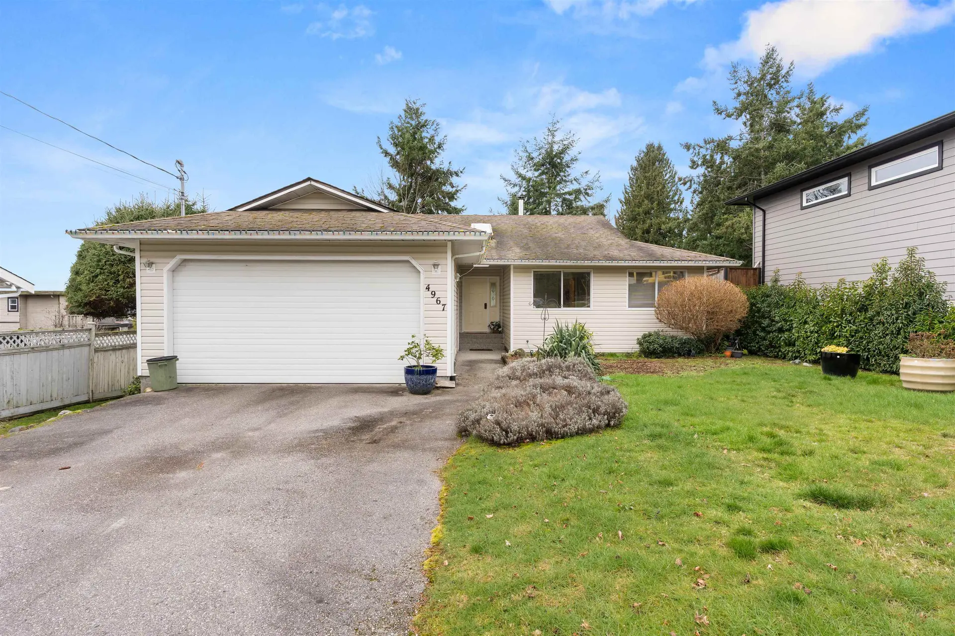 Property at 4967 Laurel Avenue, Sechelt, BC