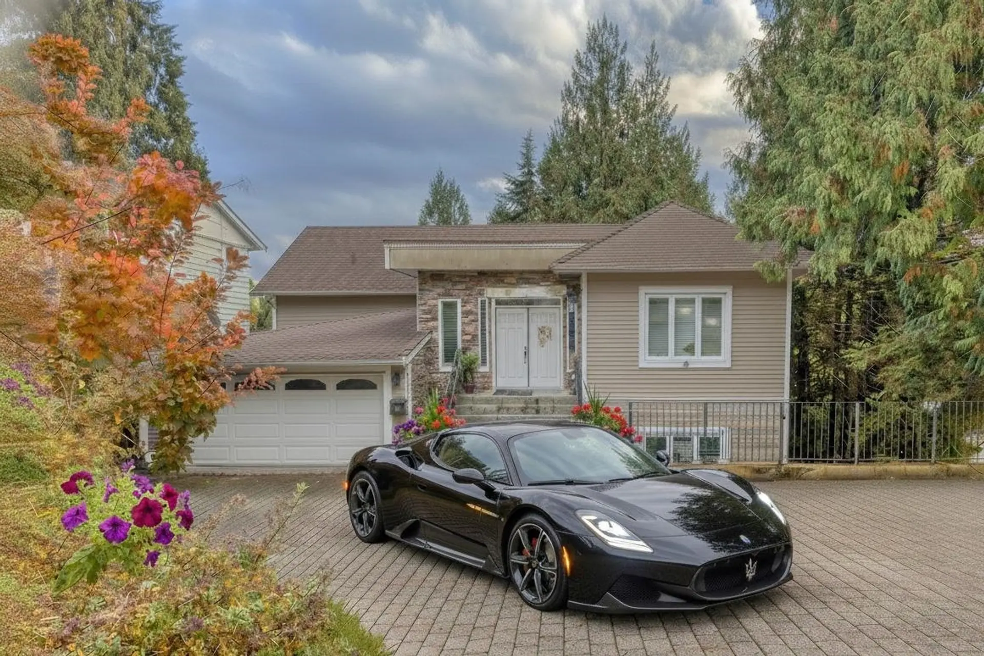 Property at 1041 Prospect Avenue, North Vancouver, BC
