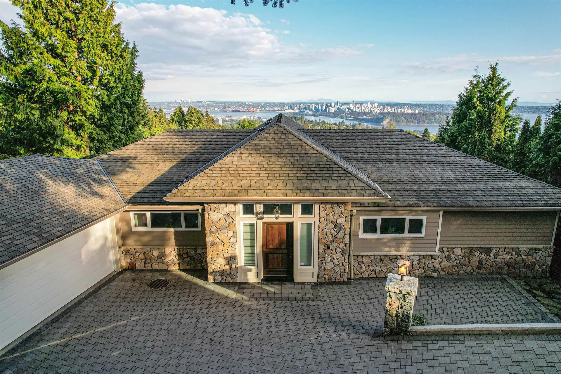 Property at 1371 Burnside Road, West Vancouver, BC