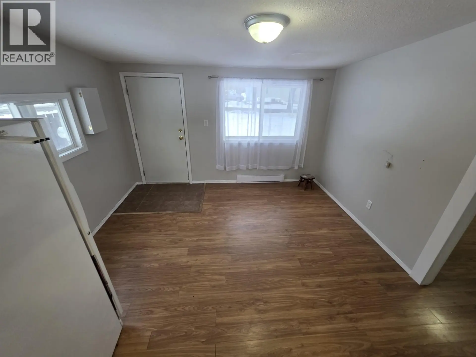 3988 WALKER STREET - Image 8