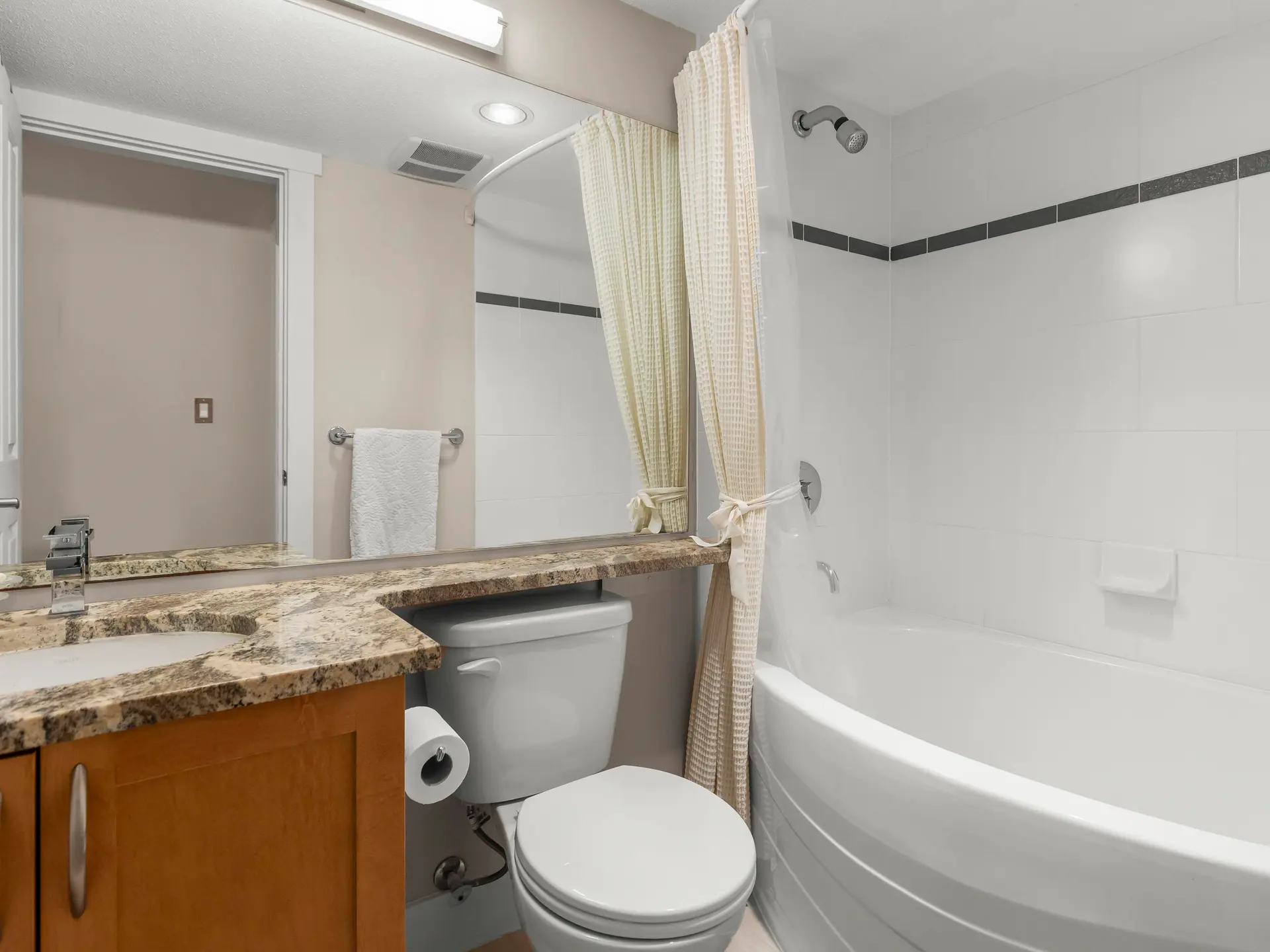 #108 2388 Western Parkway - Image 6