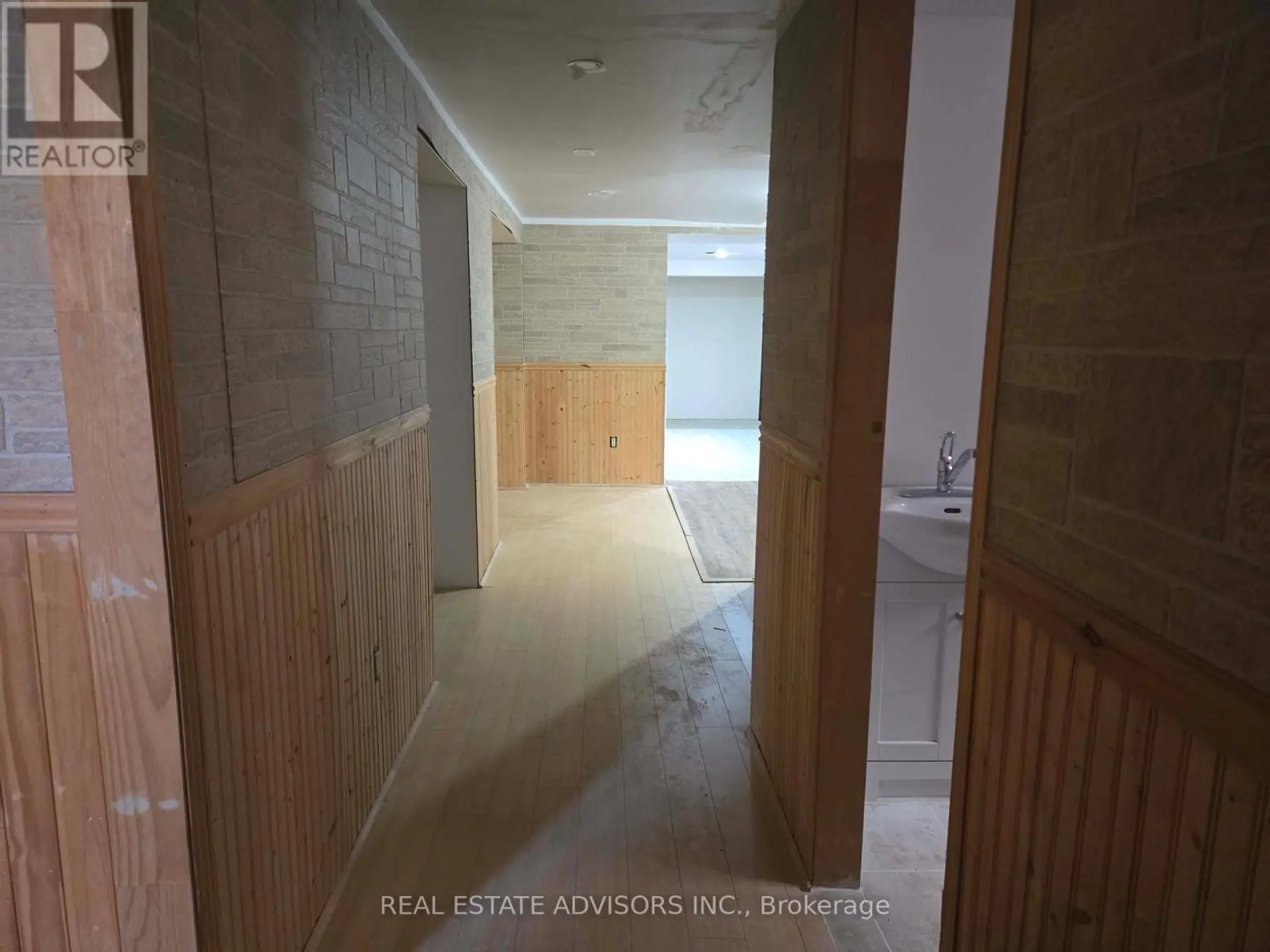 89 EUCLID AVENUE - Image 14