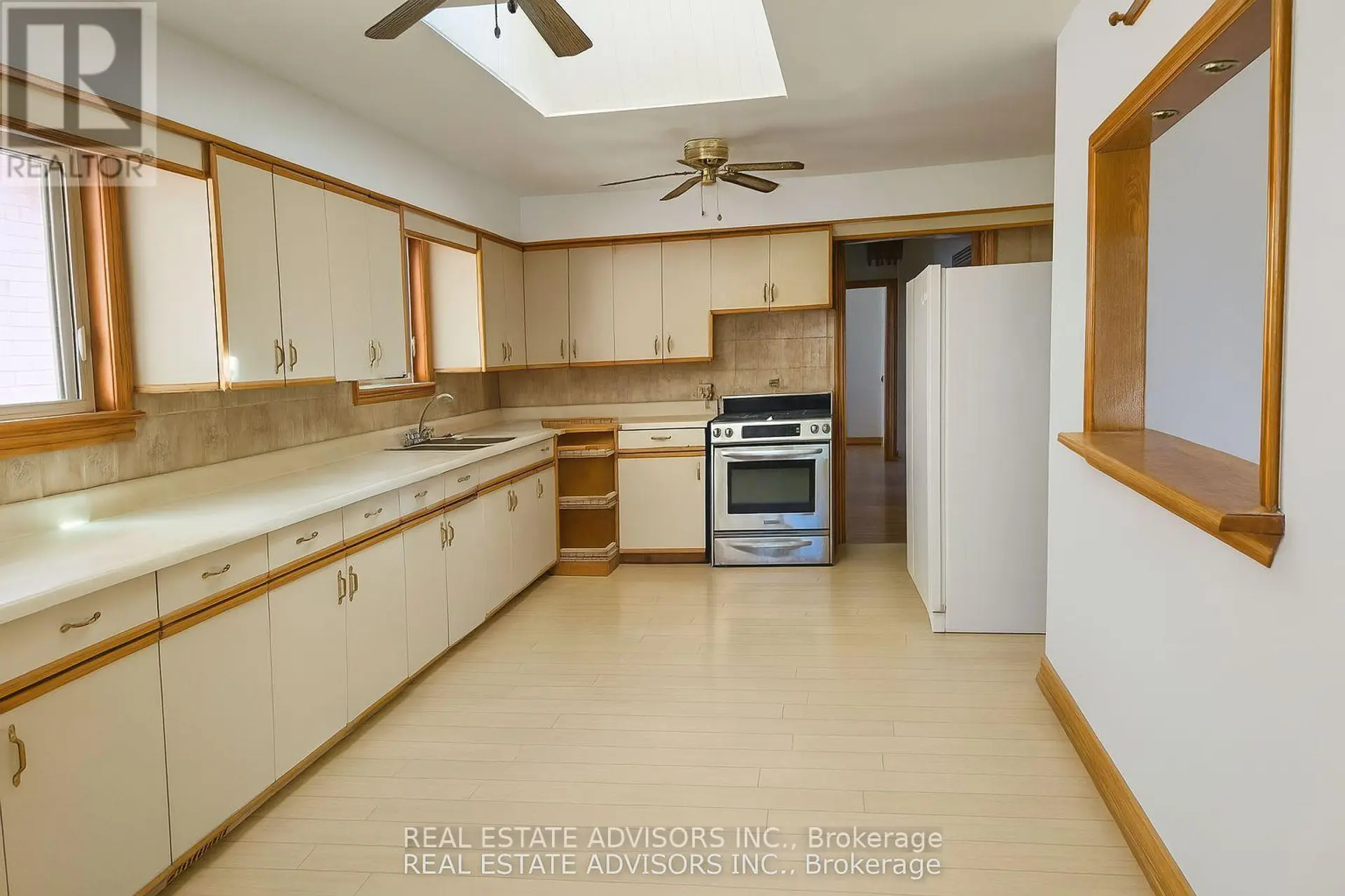 89 EUCLID AVENUE - Image 2