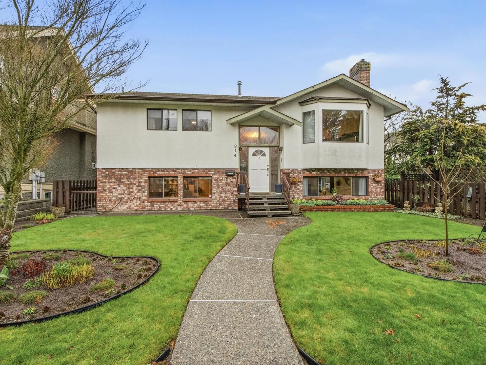 Property at 914 London Street, New Westminster, BC