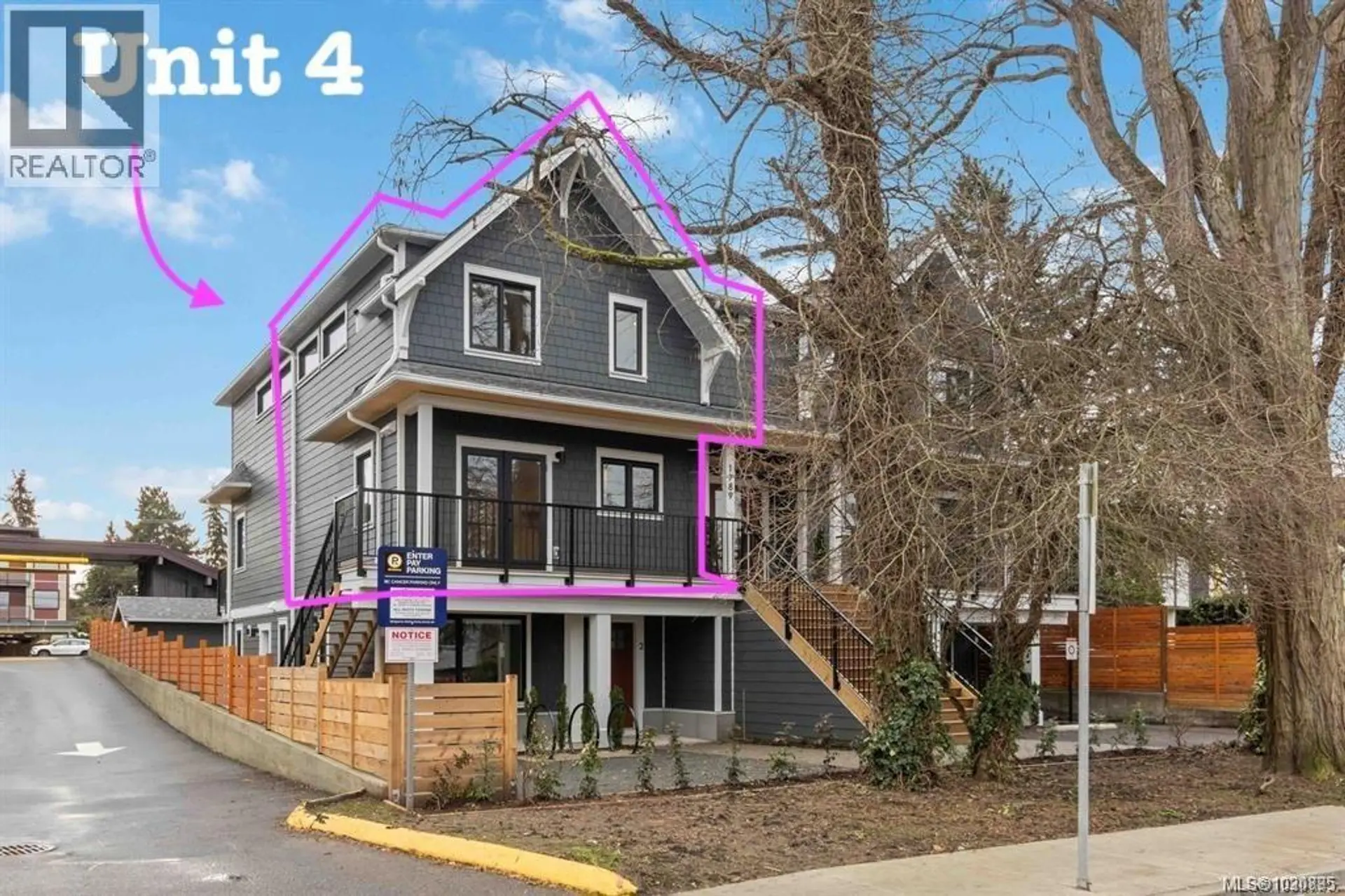 Property at #4 1789 Emerson St, Victoria, BC