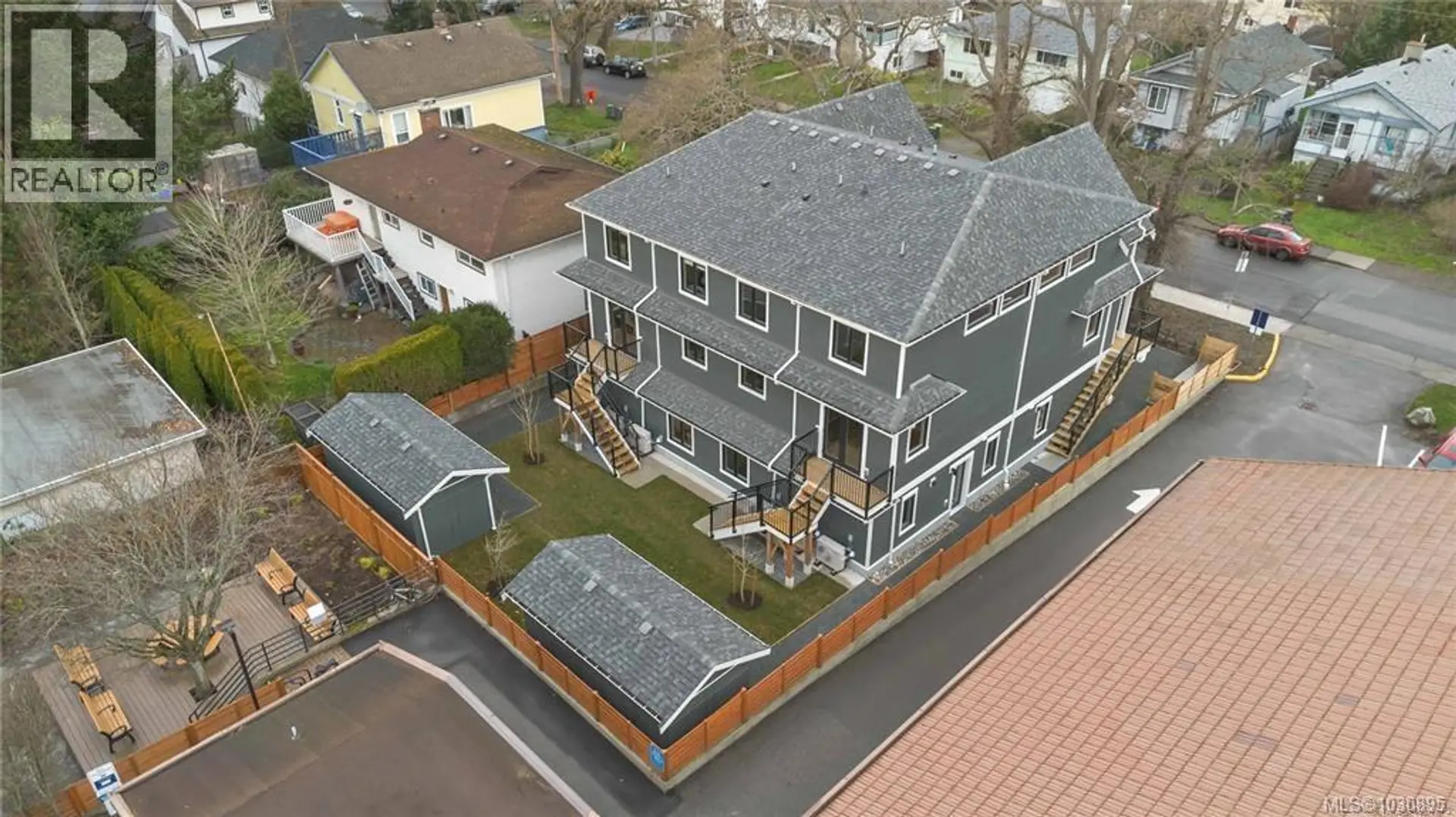 #4 1789 Emerson St - Image 20
