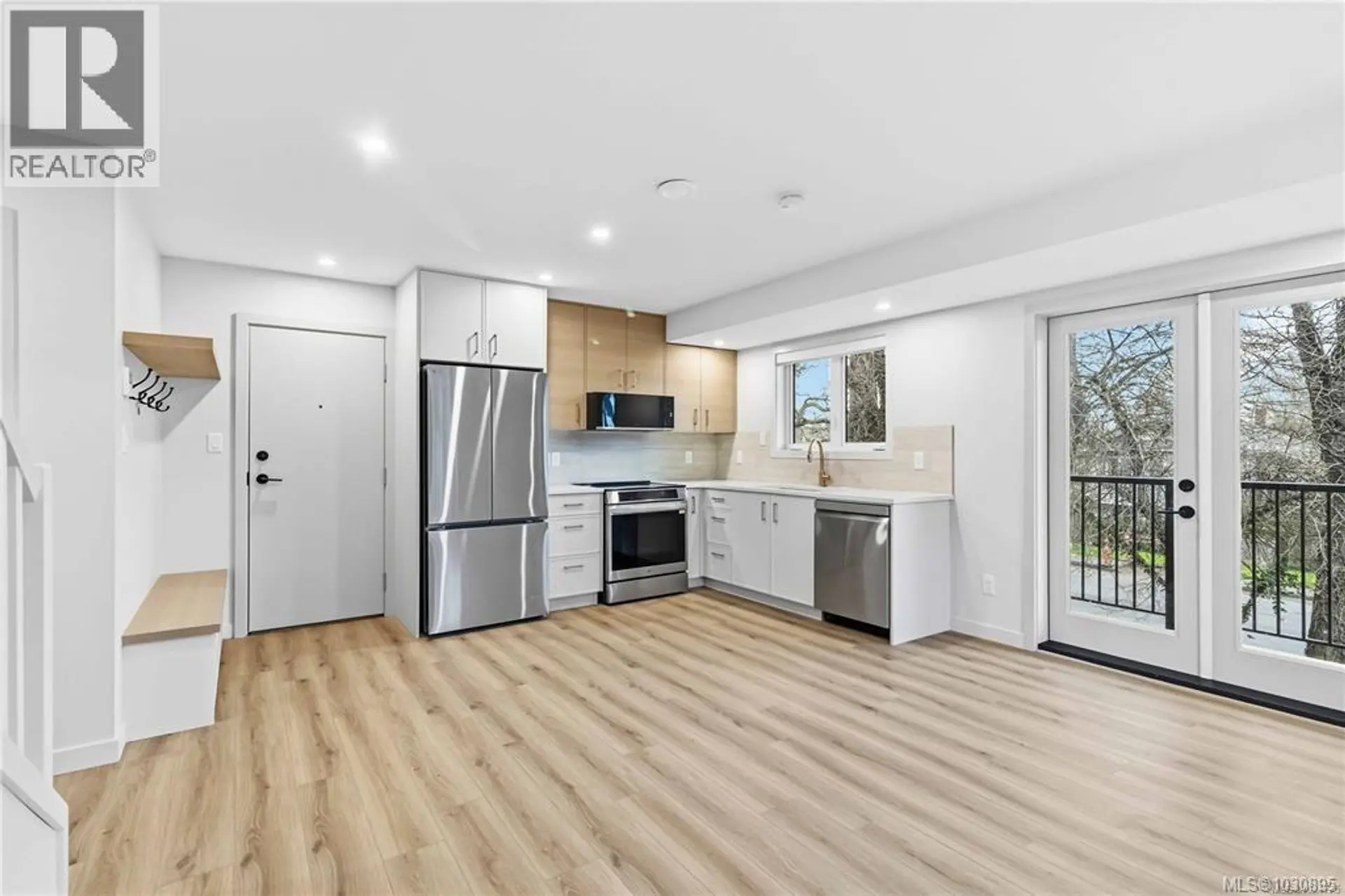 #4 1789 Emerson St - Image 4