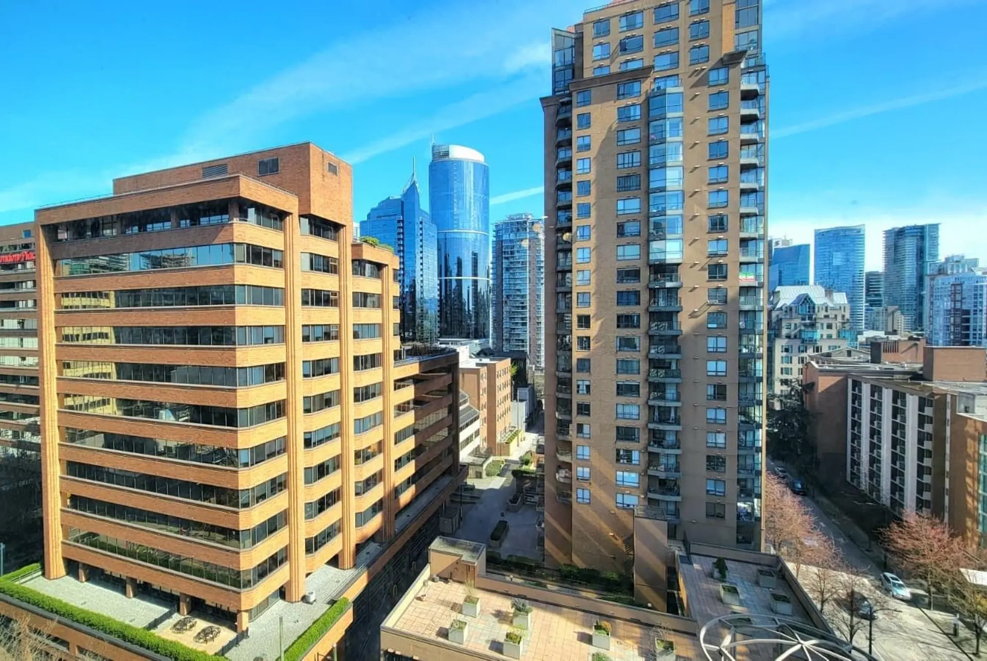 #1202 1205 Howe Street - Image 13