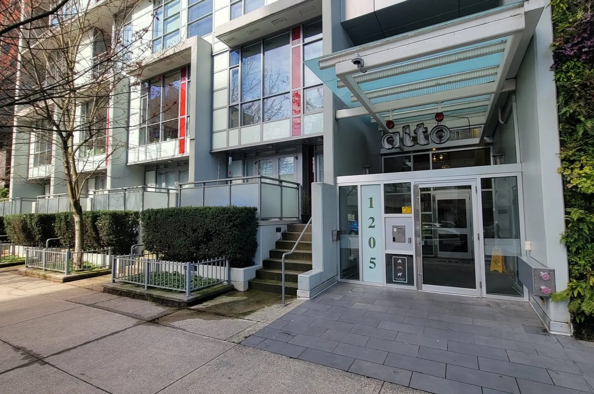 #1202 1205 Howe Street - Image 18