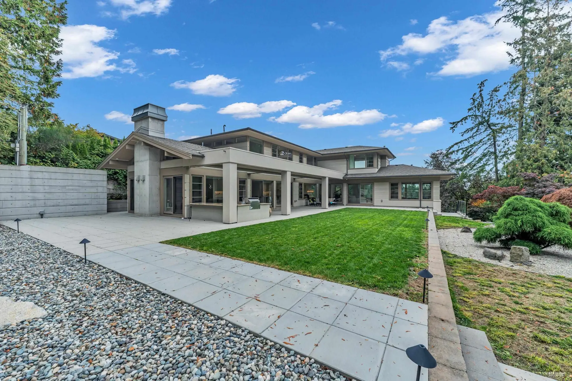 Property at 565 Robin Hood Road, West Vancouver, BC