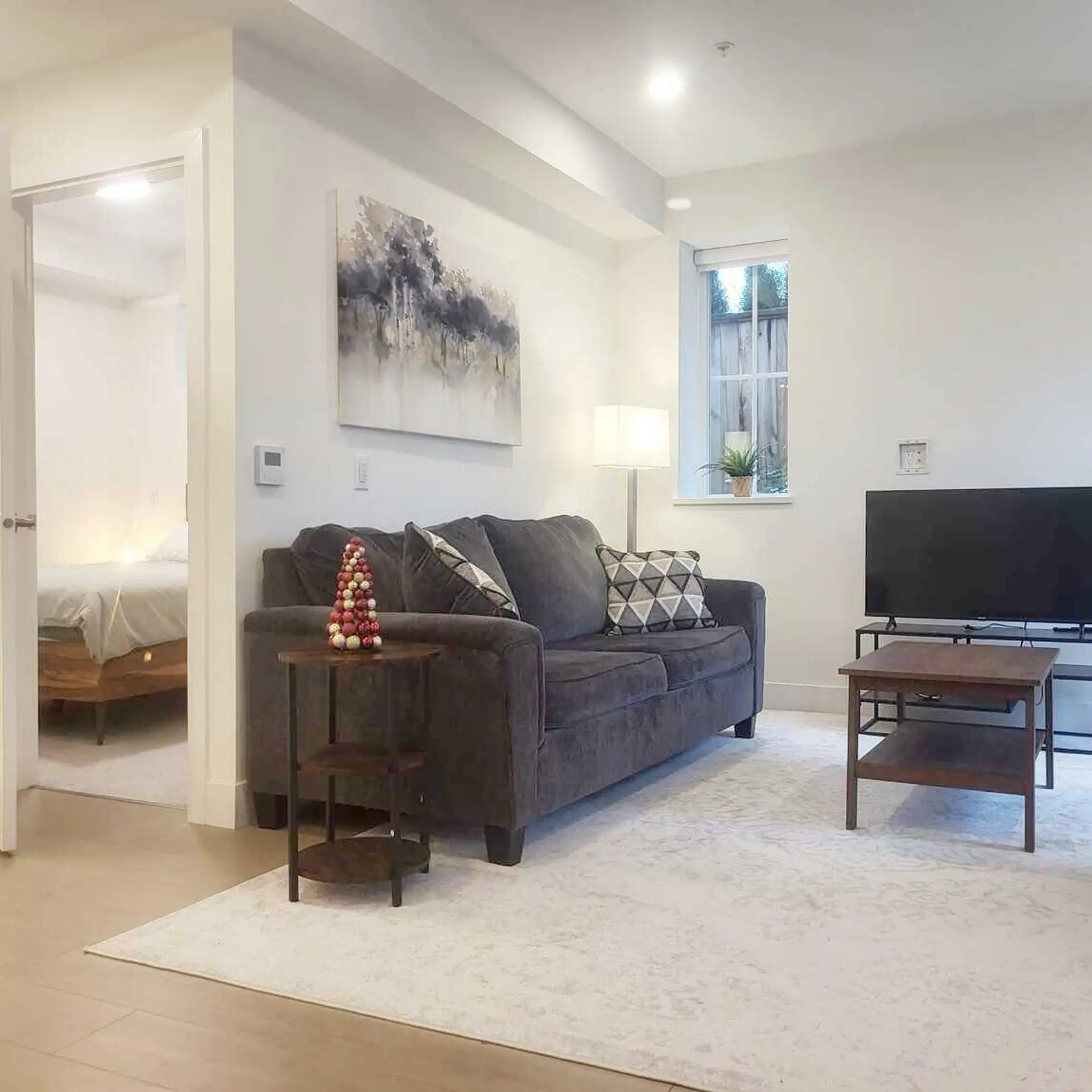 922 W 49th Avenue - Image 3