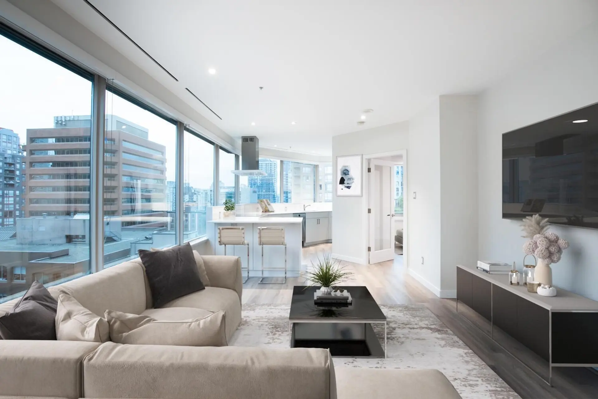 Property at #814 1177 Hornby Street, Vancouver, BC