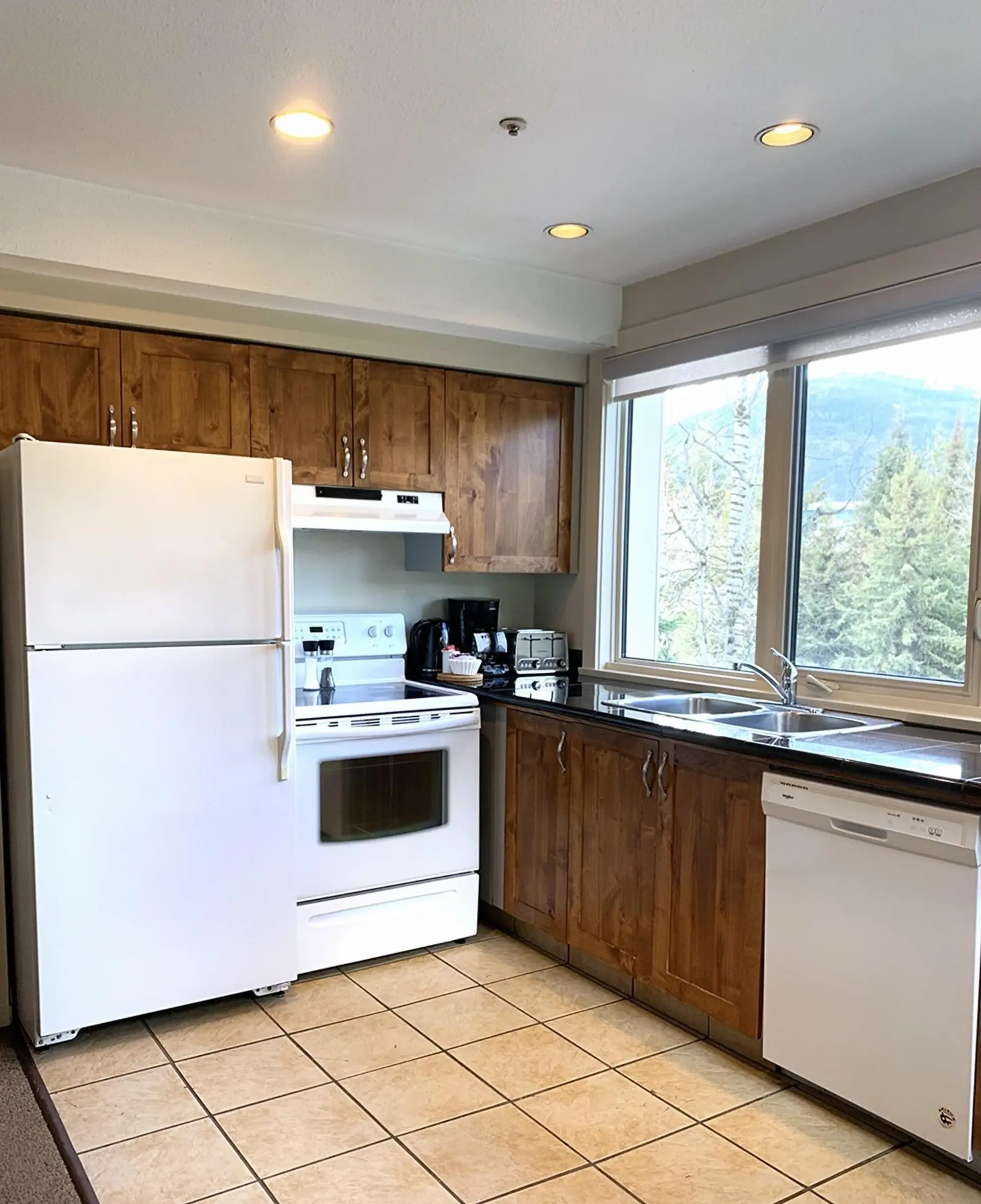 #202/302 4321 Village Gate Boulevard - Image 7