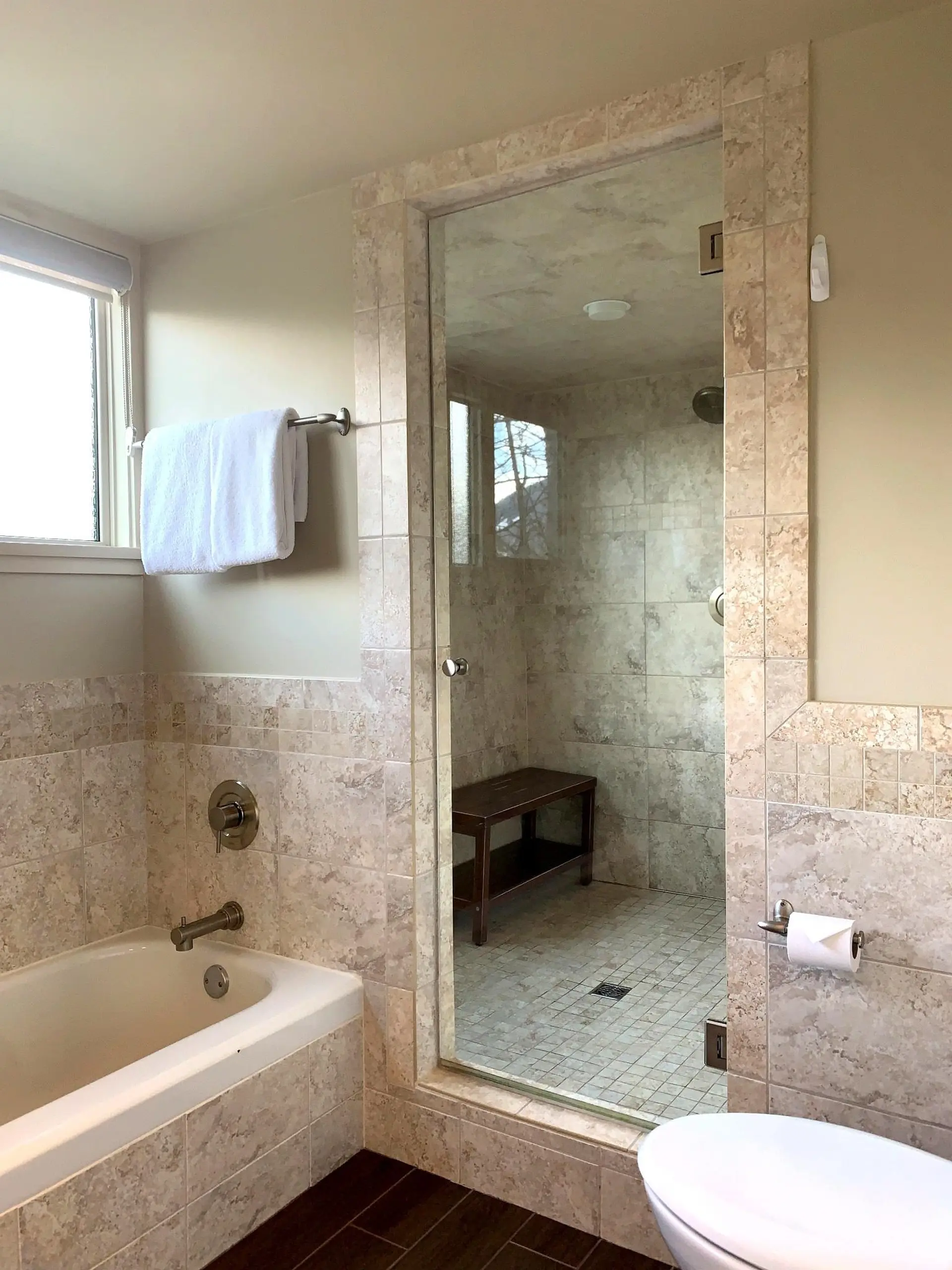 #202/302 4321 Village Gate Boulevard - Image 15
