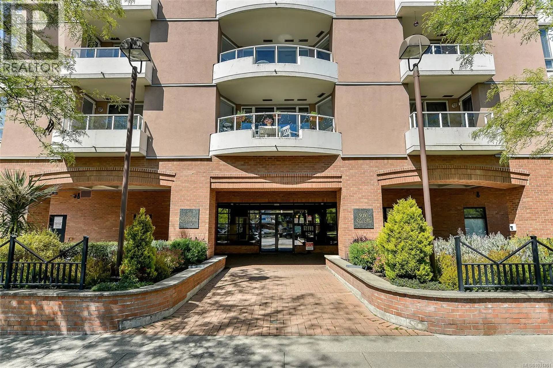 Property at #607 930 YATES St, Victoria, BC