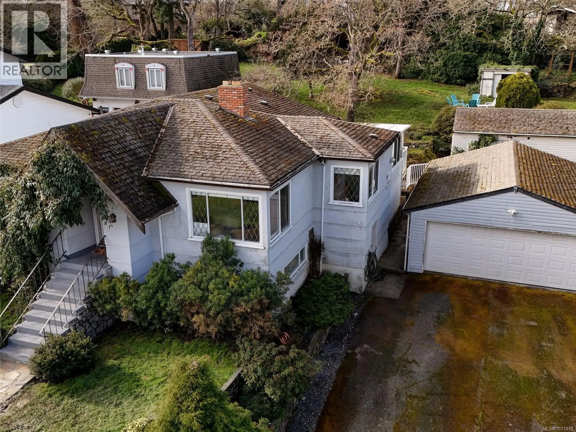 Property at 3900 Ascot Dr, Saanich, BC
