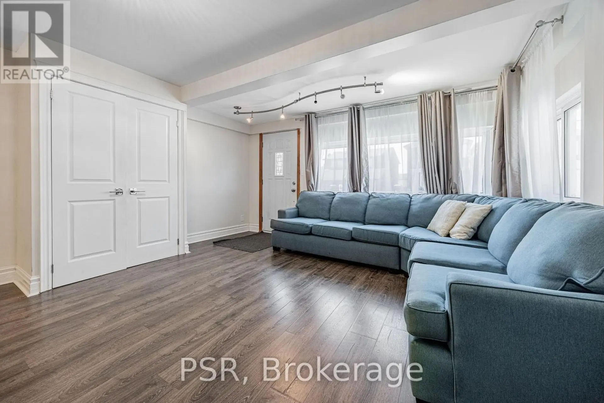 285 ROBINA AVENUE - Image 2