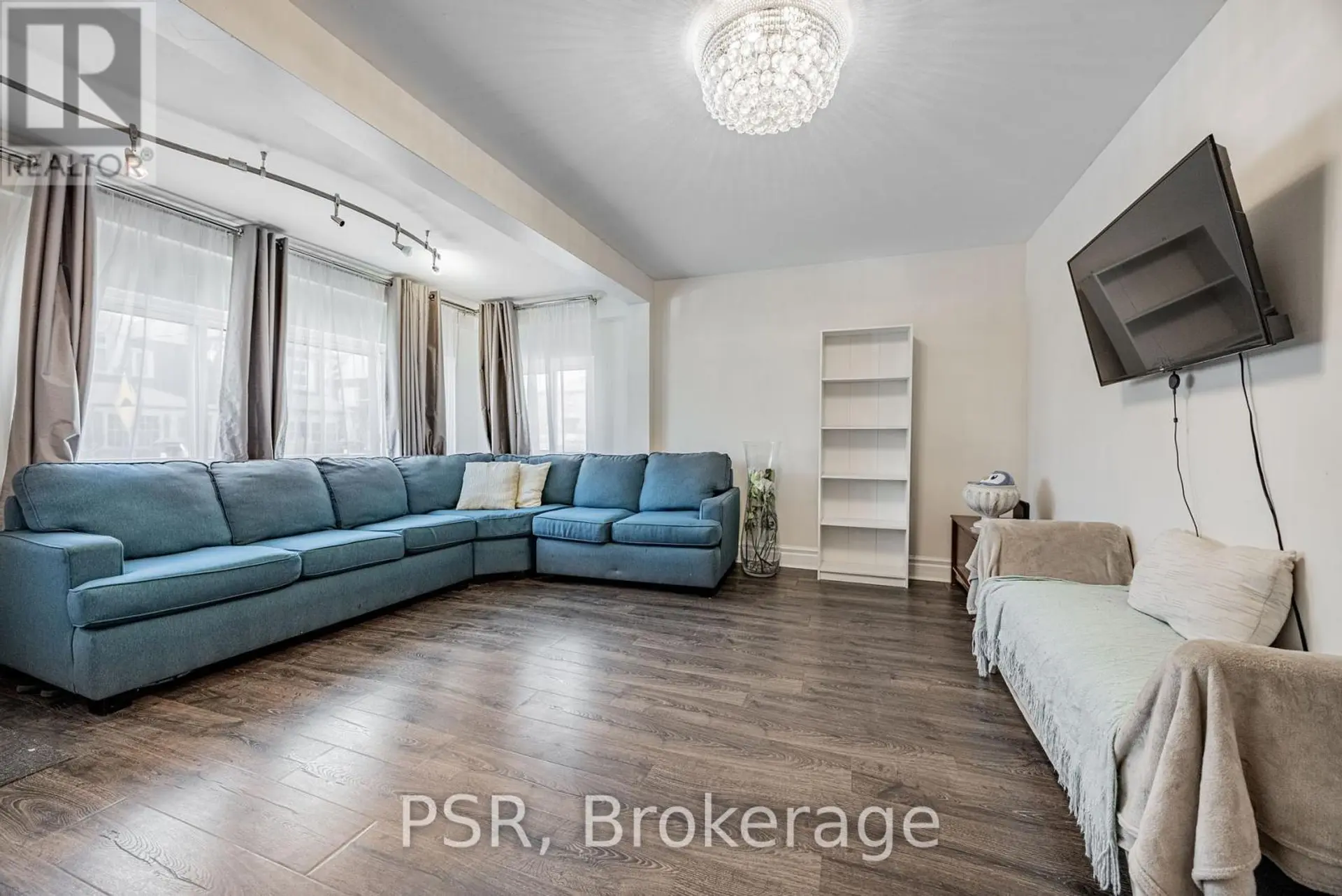 285 ROBINA AVENUE - Image 3