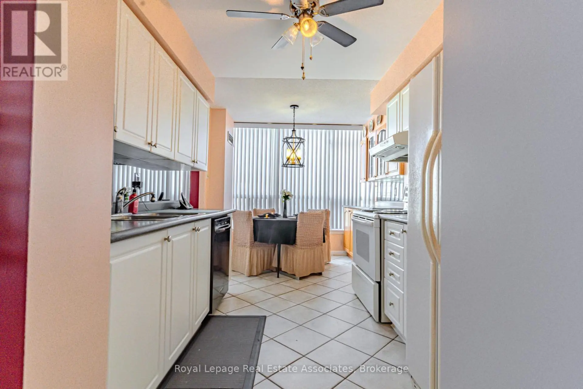 #1112 12 LAURELCREST STREET - Image 7