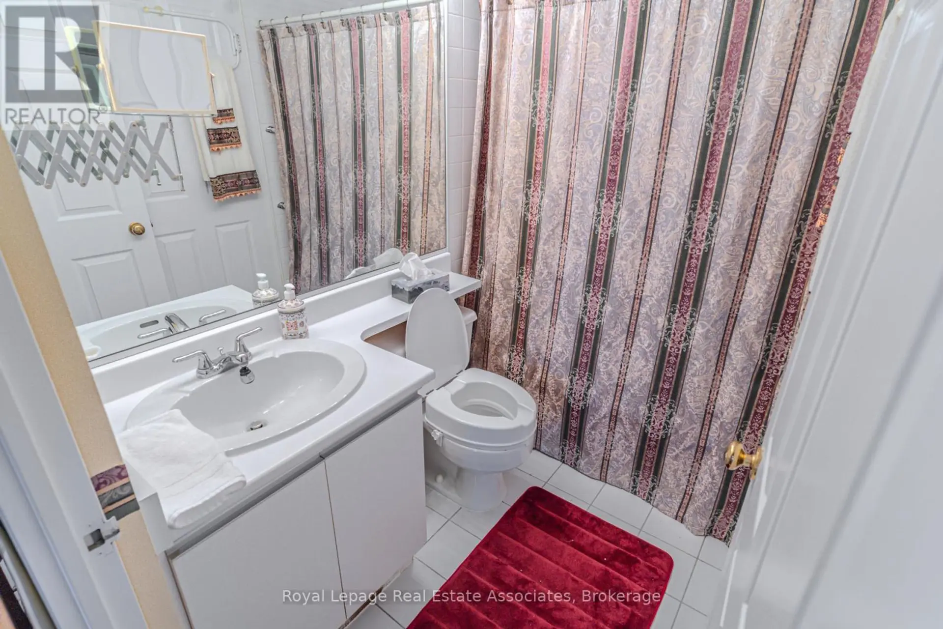 #1112 12 LAURELCREST STREET - Image 11