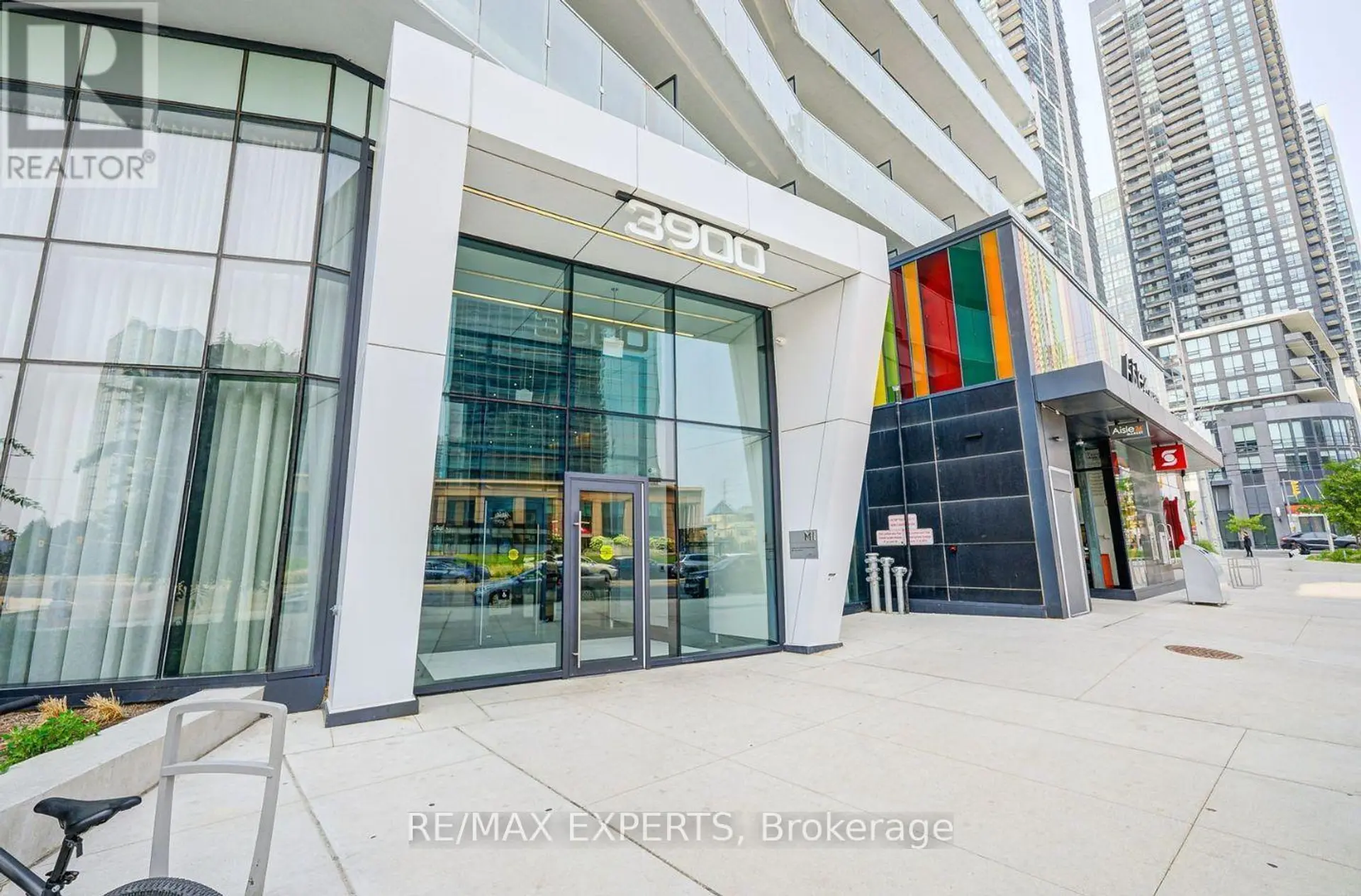 #2710 3900 CONFEDERATION PARKWAY - Image 2