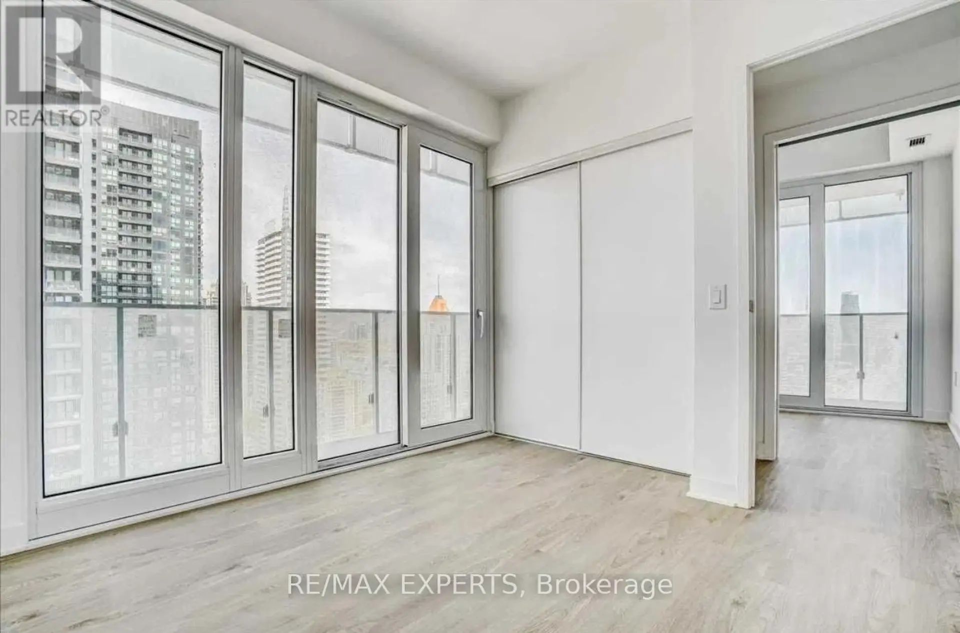#2710 3900 CONFEDERATION PARKWAY - Image 9