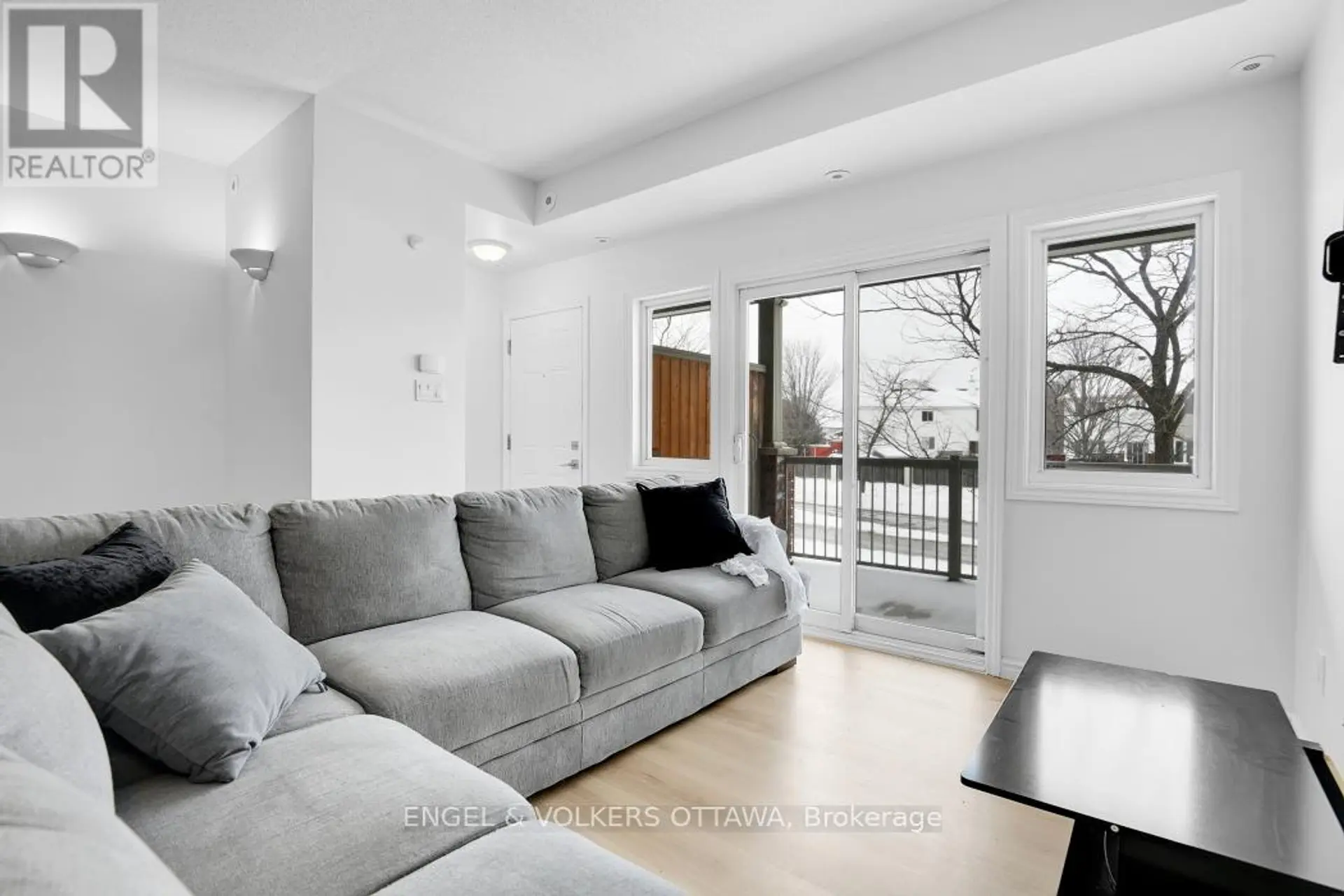 #5 165 WATERBRIDGE DRIVE - Image 3
