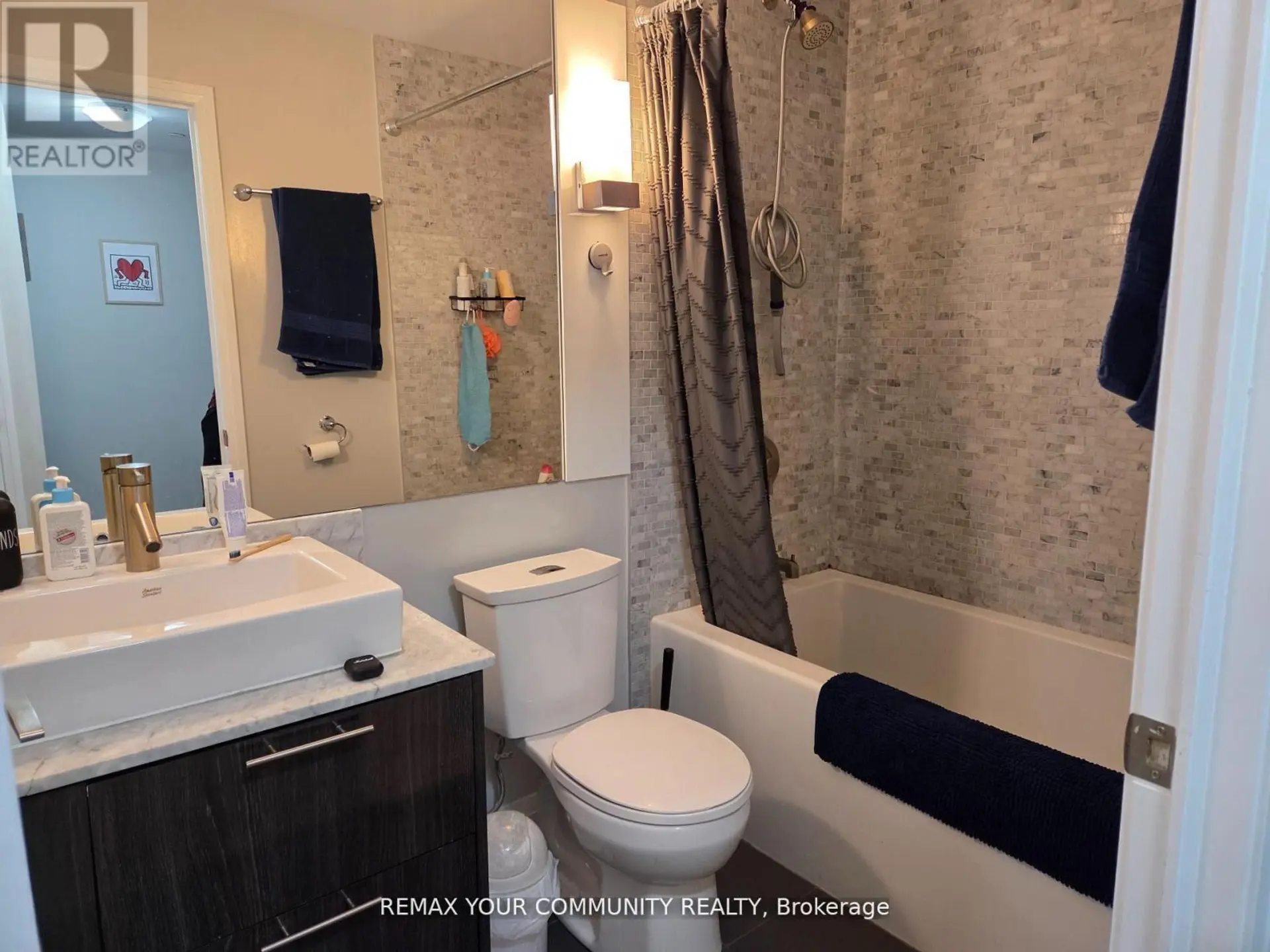 #1208 8 MERCER STREET - Image 8